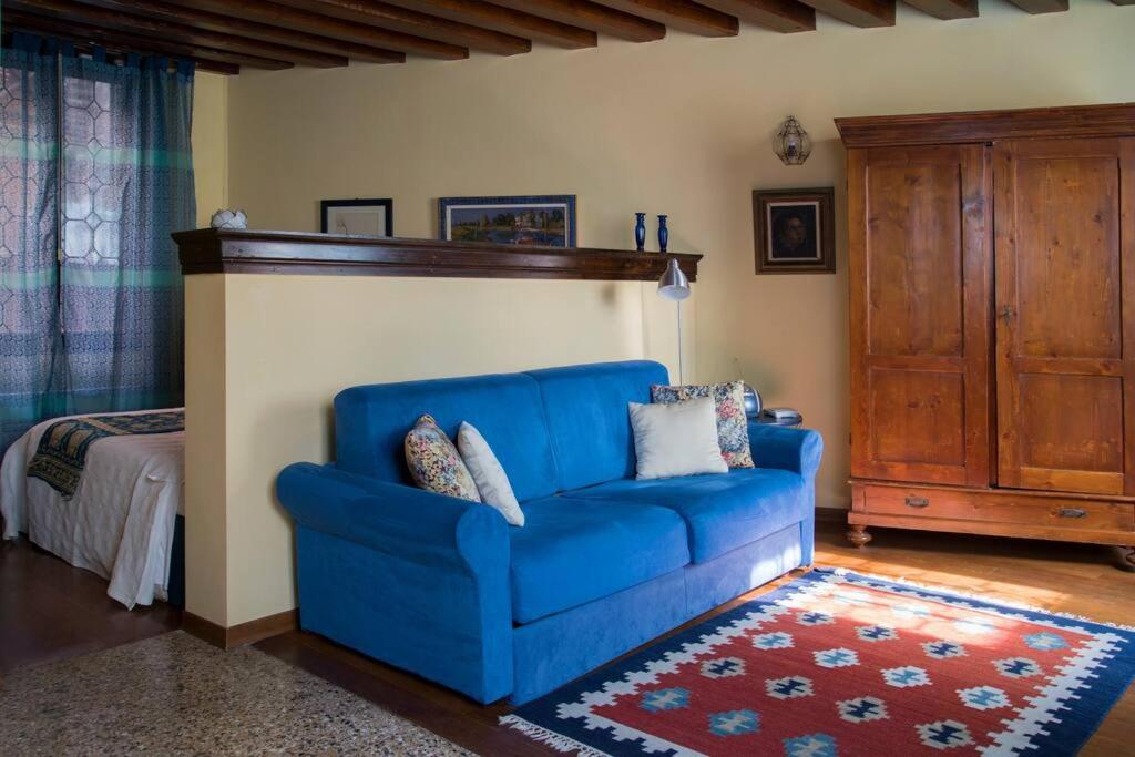 Charm apartment - close to Rialto and San Marco