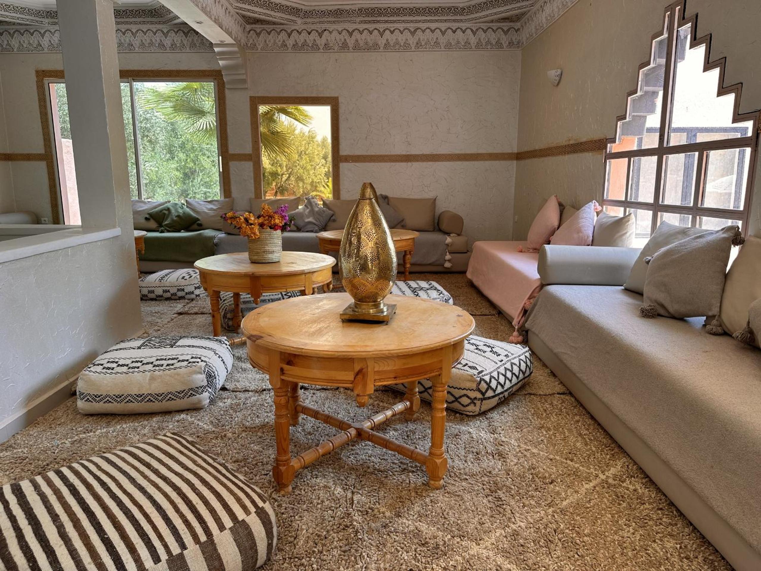 lounge