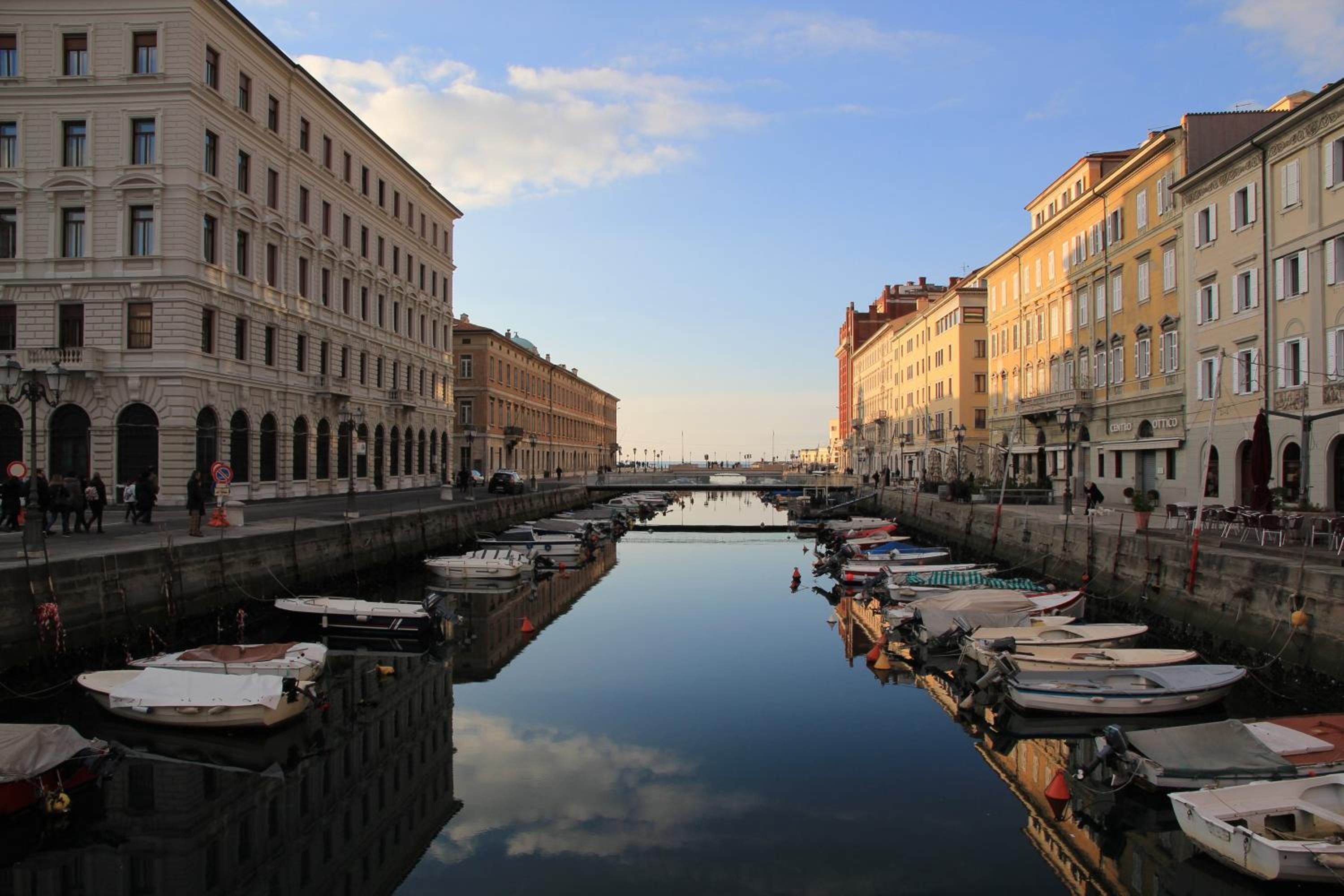 MyWay Trieste -Camera matrimoniale photo 3