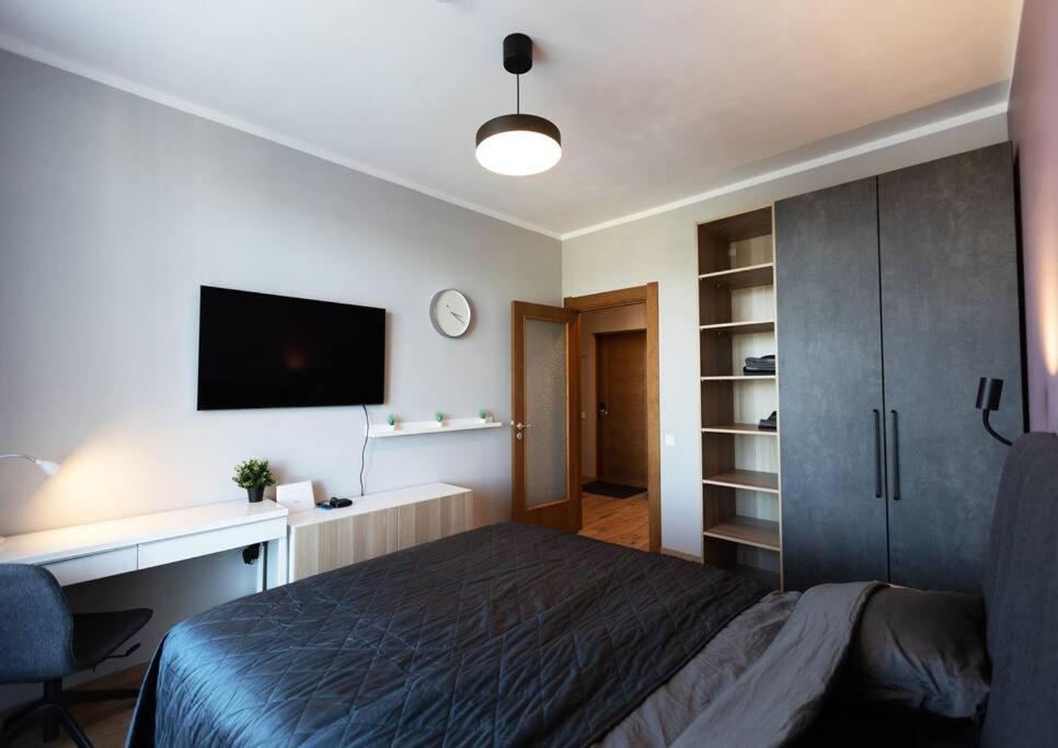 Stylish apartment with parking & spacious balcony view 5