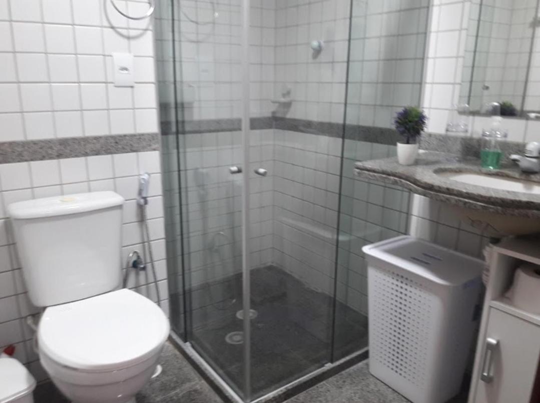 Excelente quarto/sala