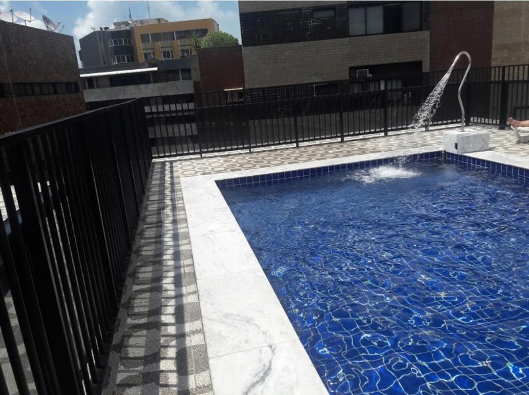 Excelente quarto/sala