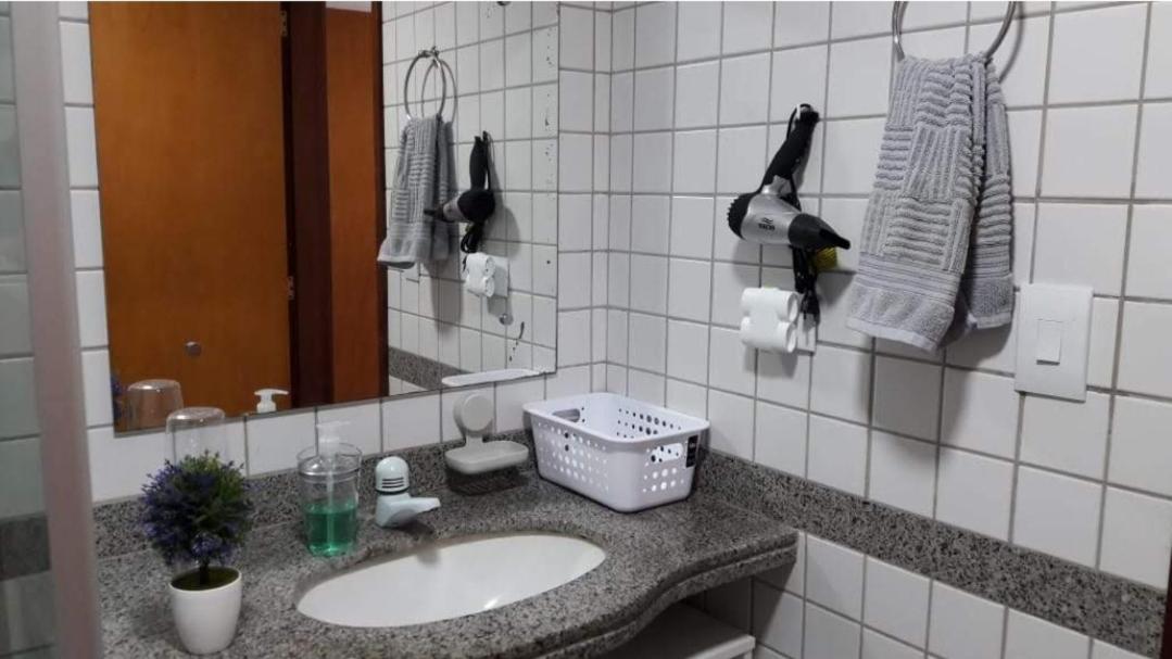 Excelente quarto/sala