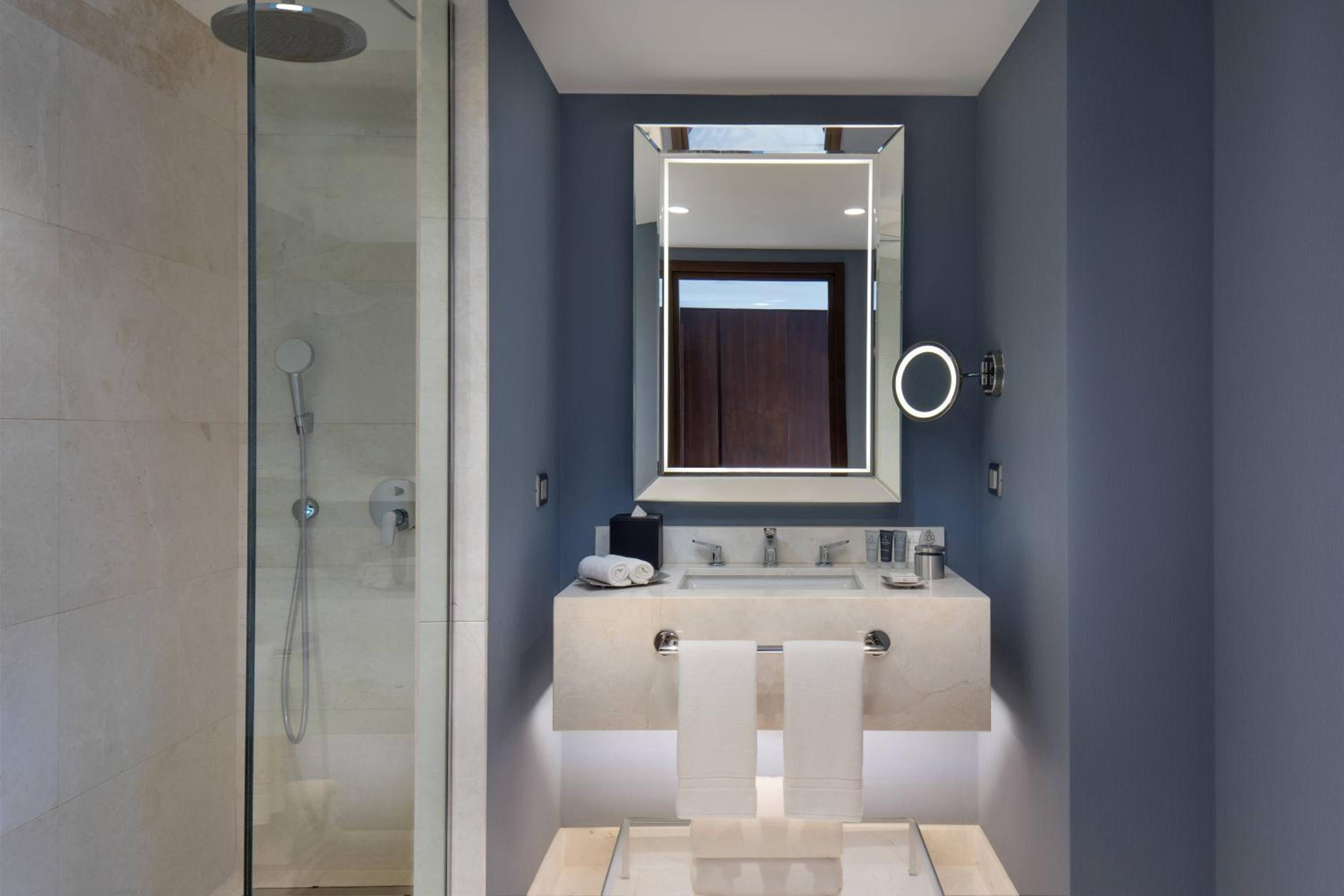 JW Marriott İstanbul Boğazı - Image 36