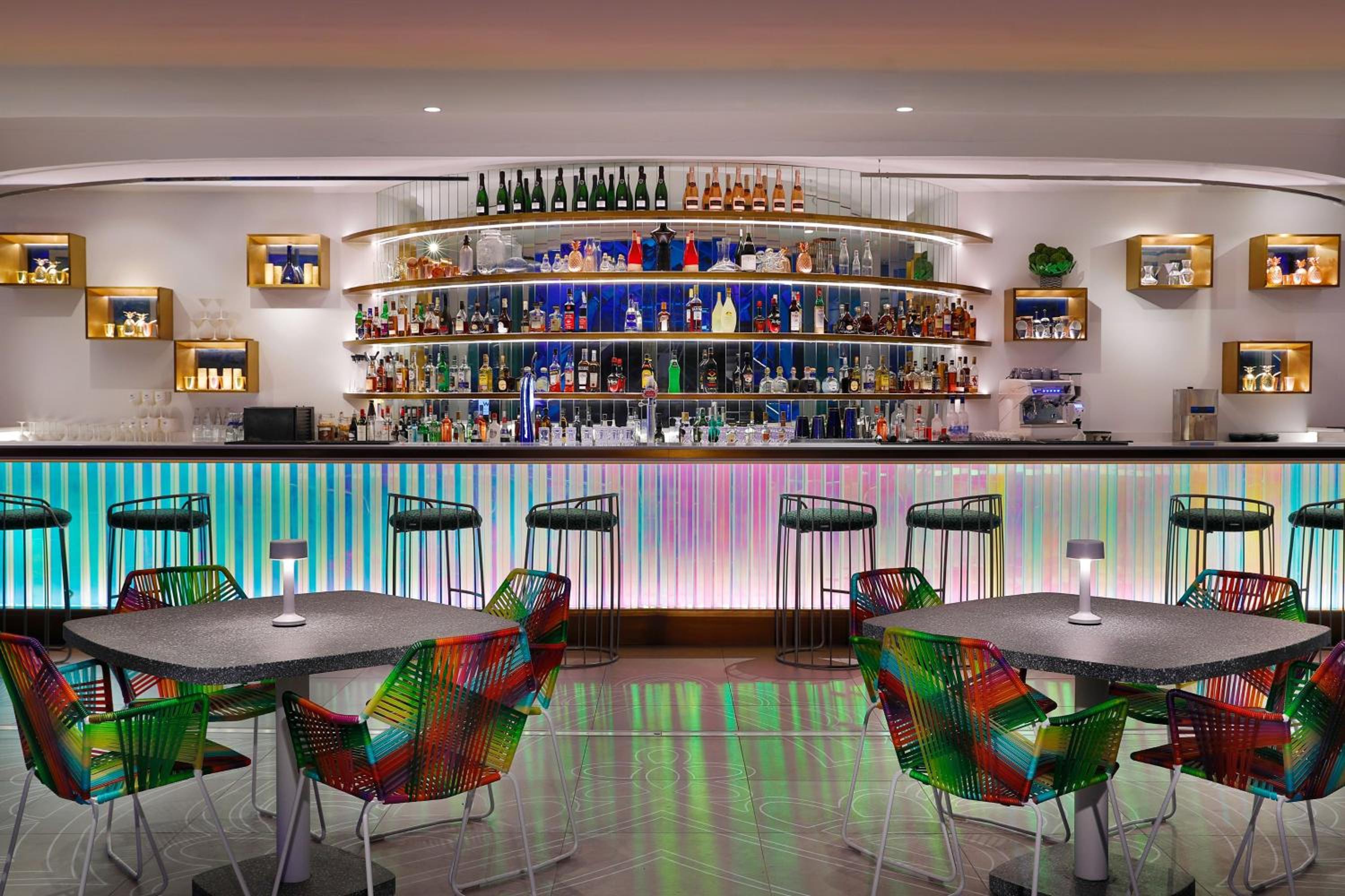 bar