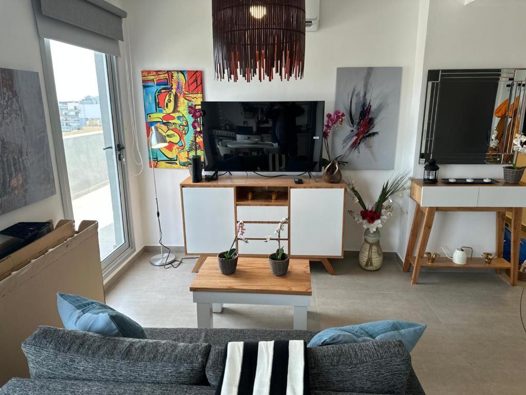 Penthouse a estrenar en Sofisticado Barrio y Edificio Nov 2023 Vista panorámica 100m2 Gimnasio Piscina Lujoso Salon de Fiestas
