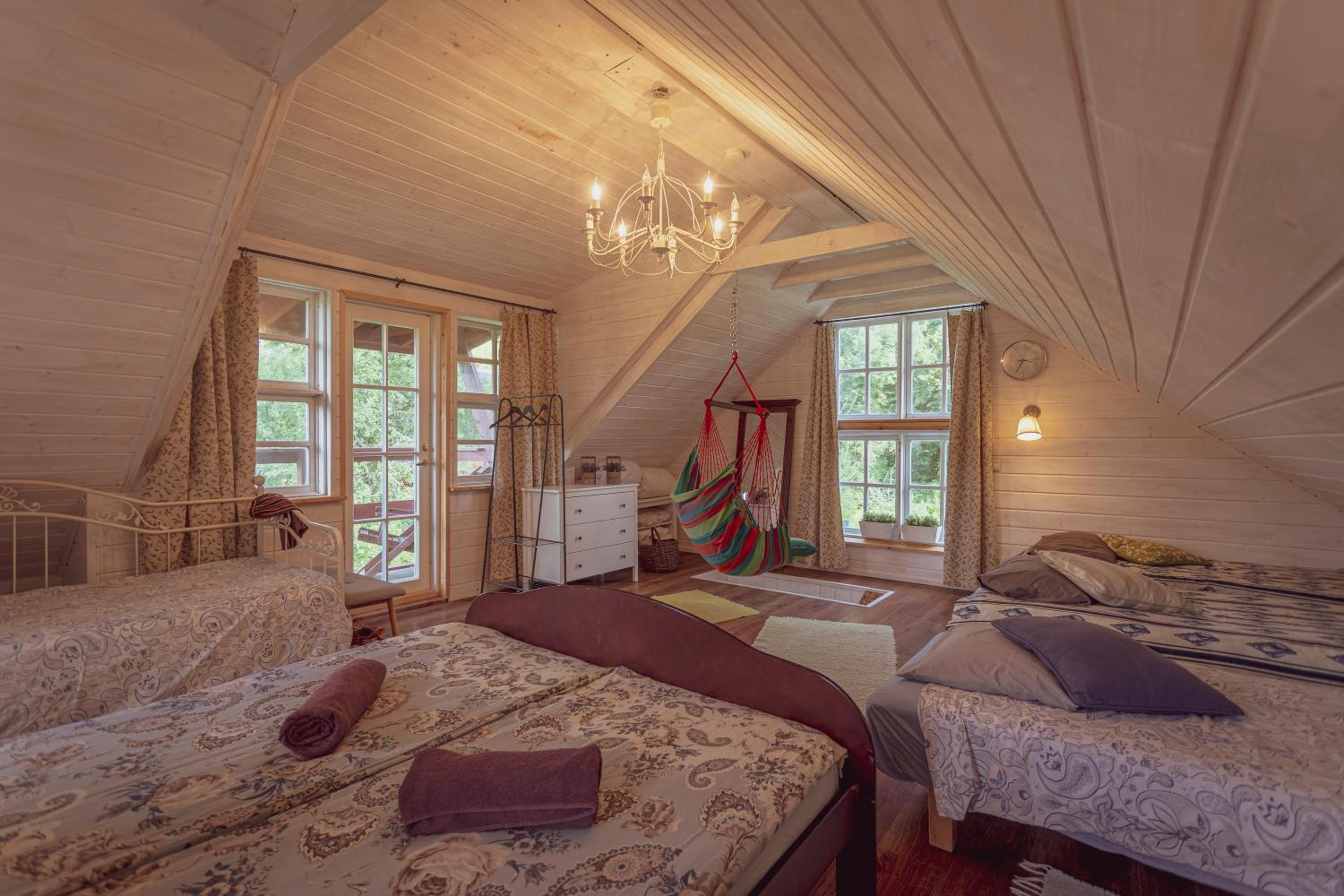 Cousy historical house with sauna and hot tube