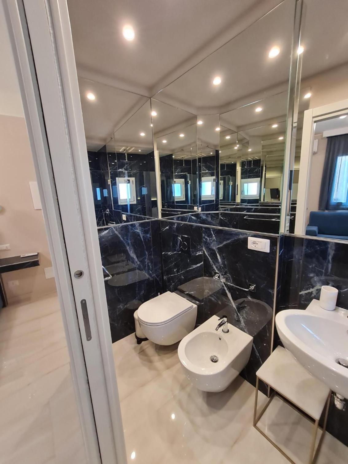 EPONIMI ROOMs view 4
