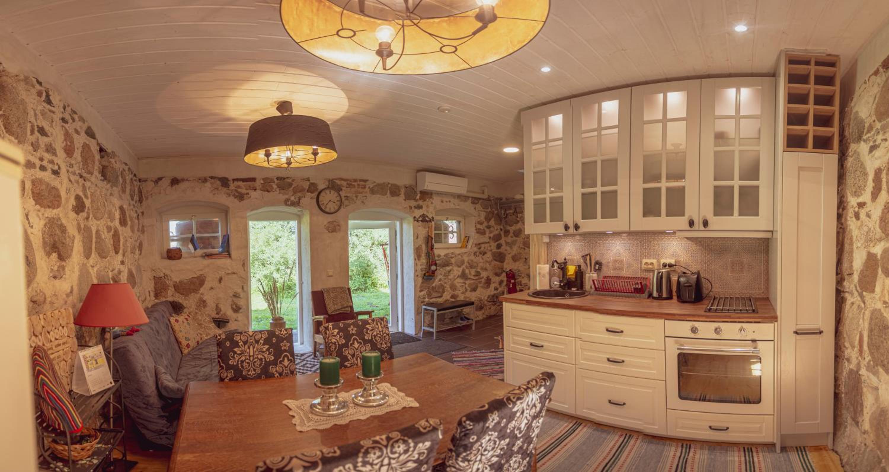 Cousy historical house with sauna and hot tube