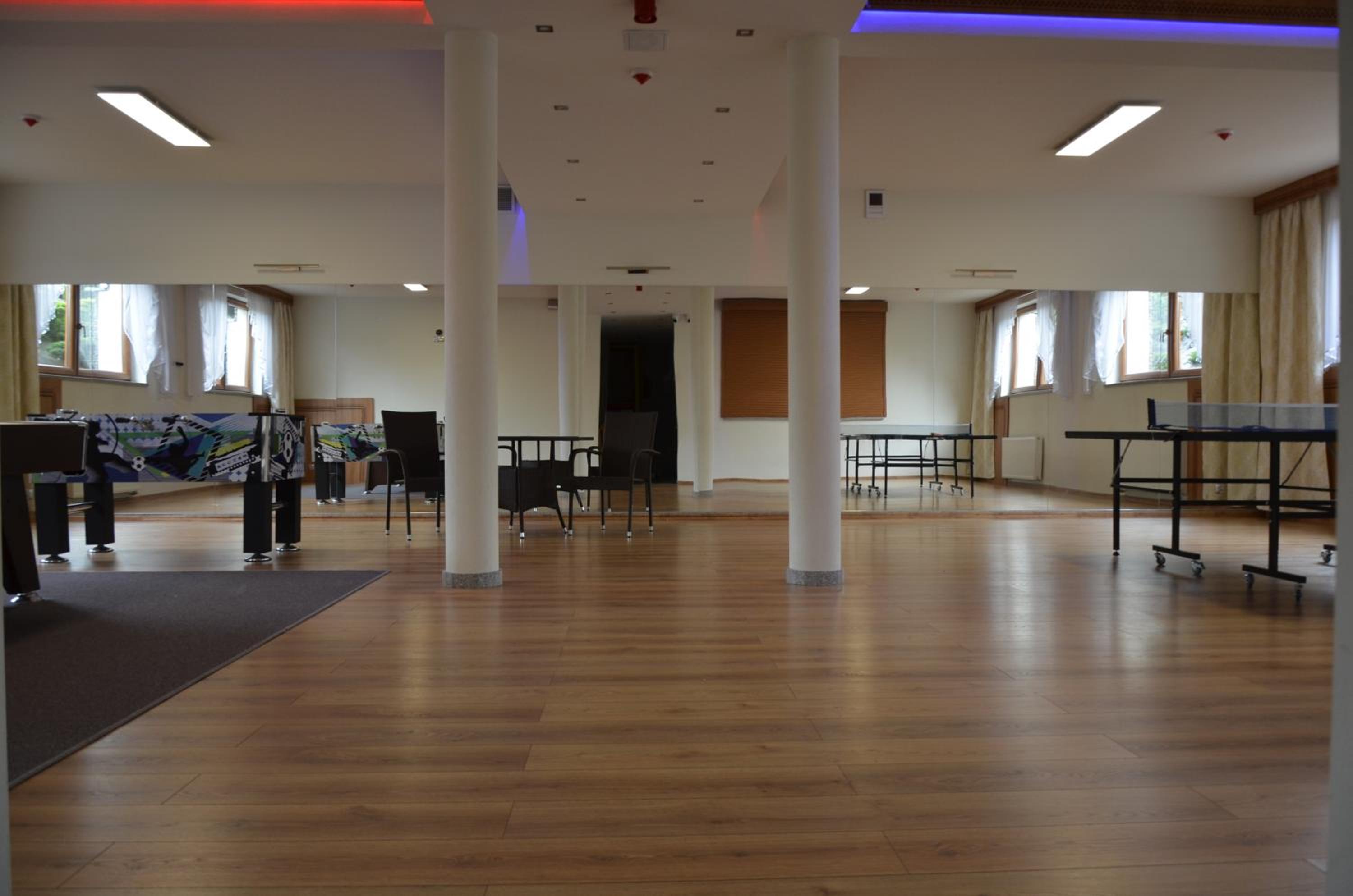 banquet hall