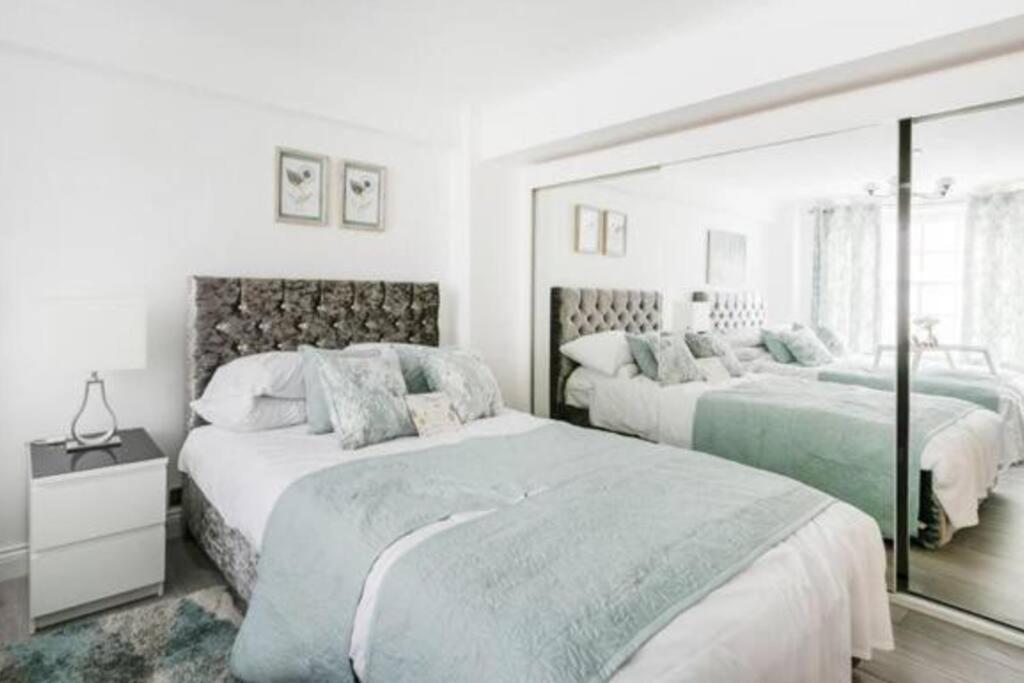 Spacious 3 bedroom flat in the heart of London