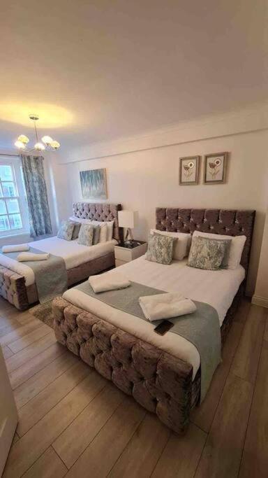 Spacious 3 bedroom flat in the heart of London