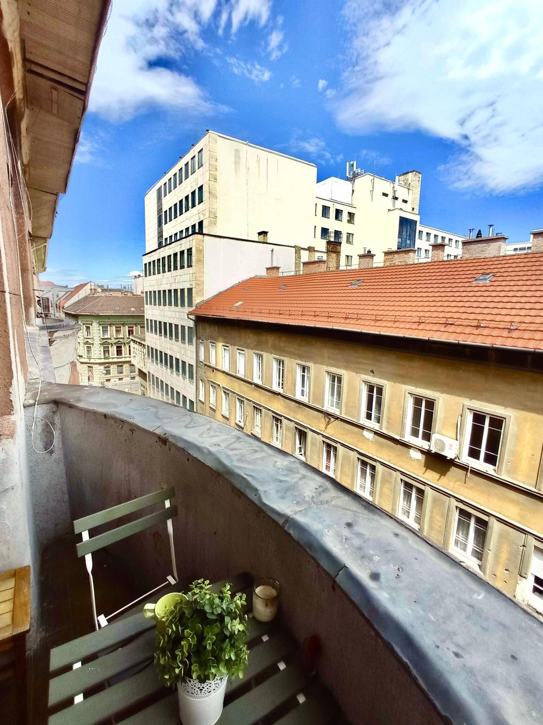 Budapest City Views Apartments