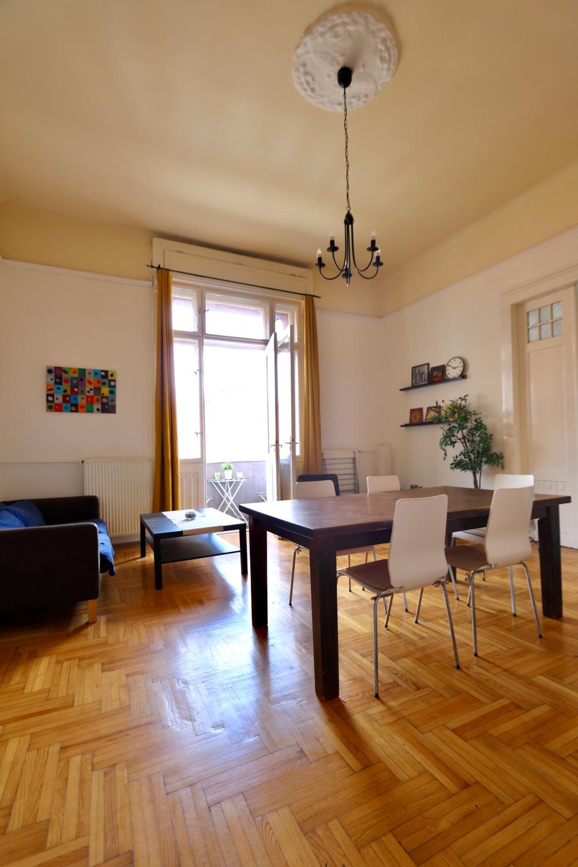 Budapest City Views Apartments