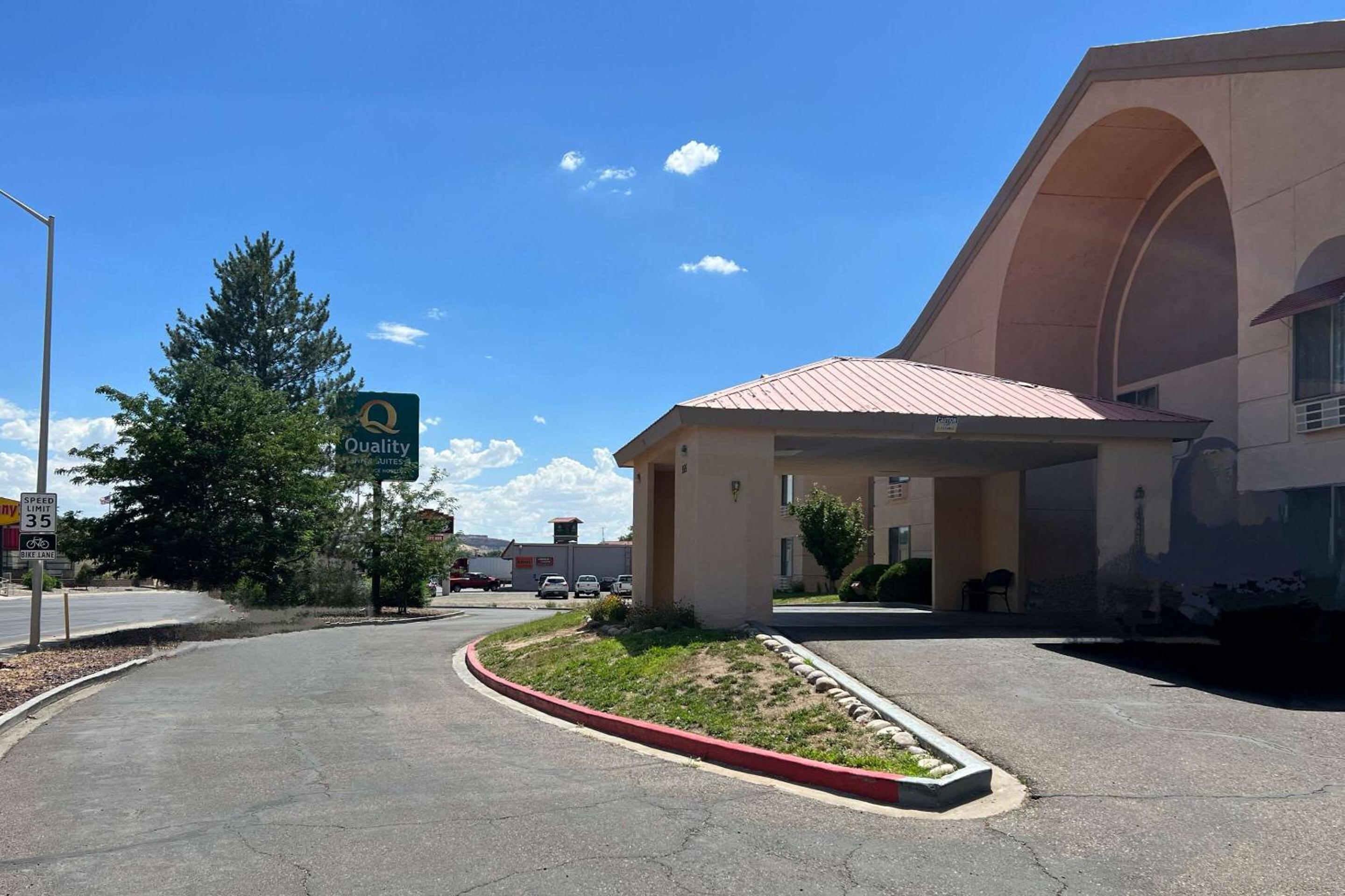 Farmington Vacations - Quality Inn  Suites Farmington - Property Image 4