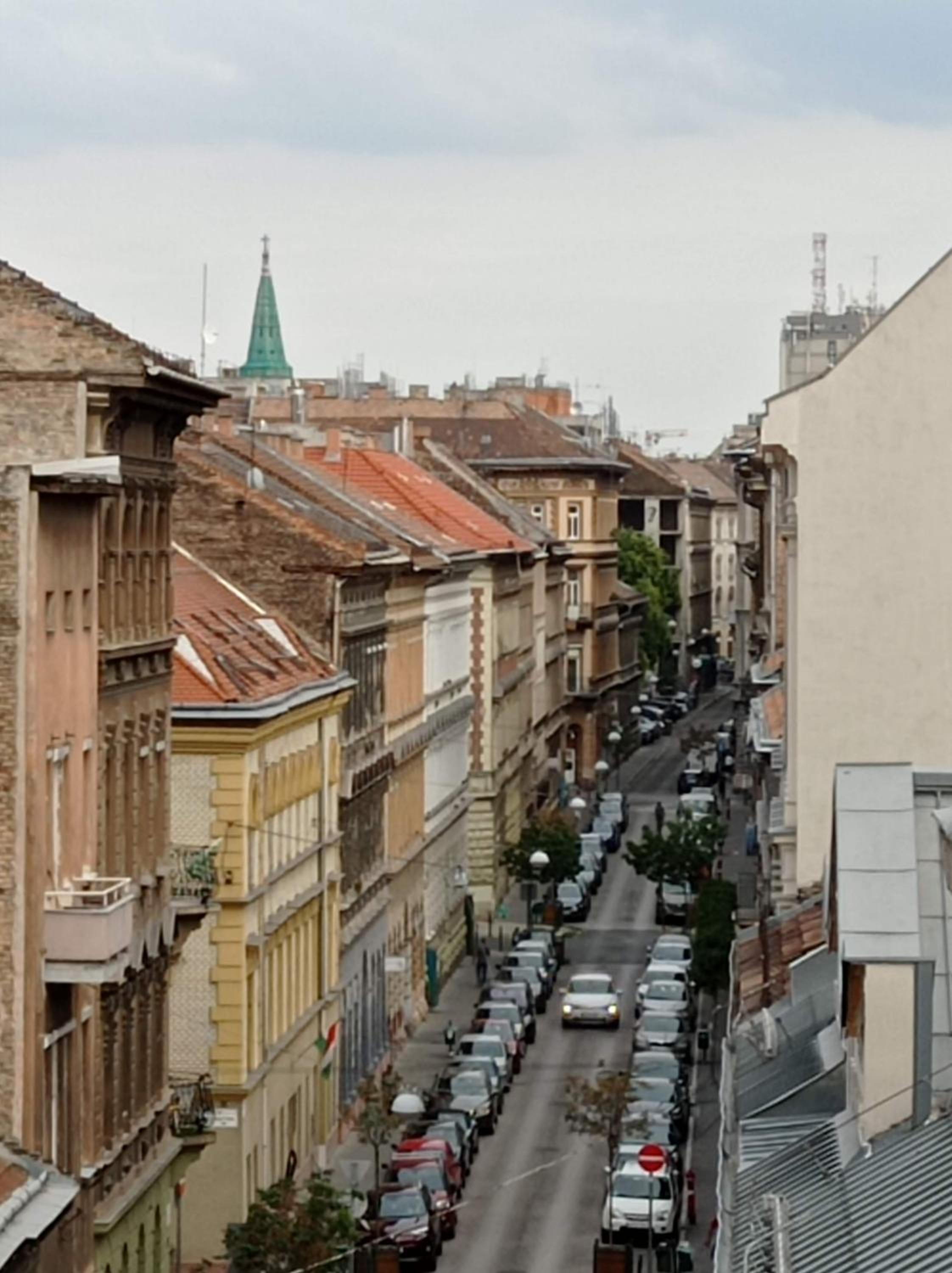 Budapest City Views Apartments