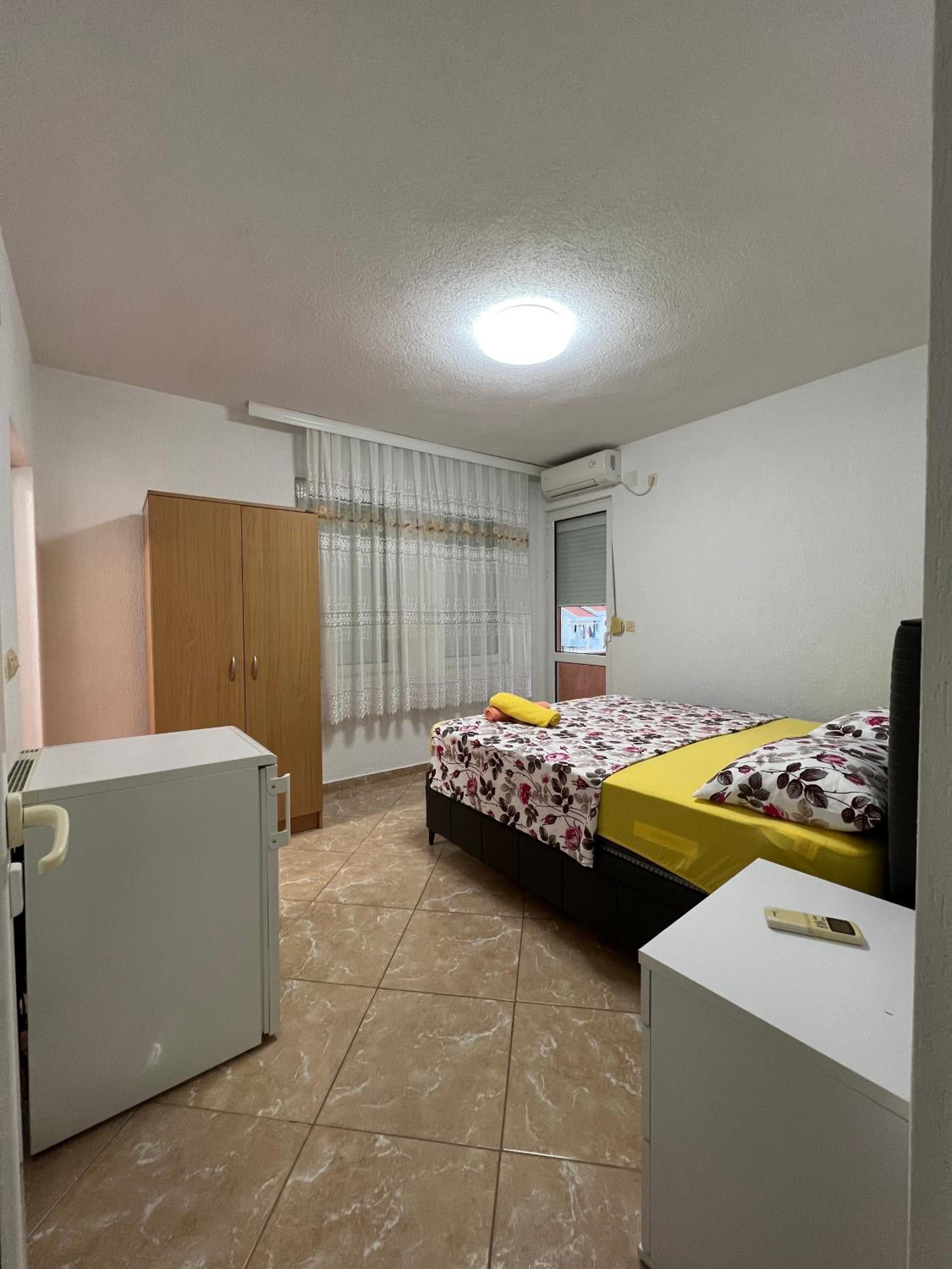 Apartments Zalli