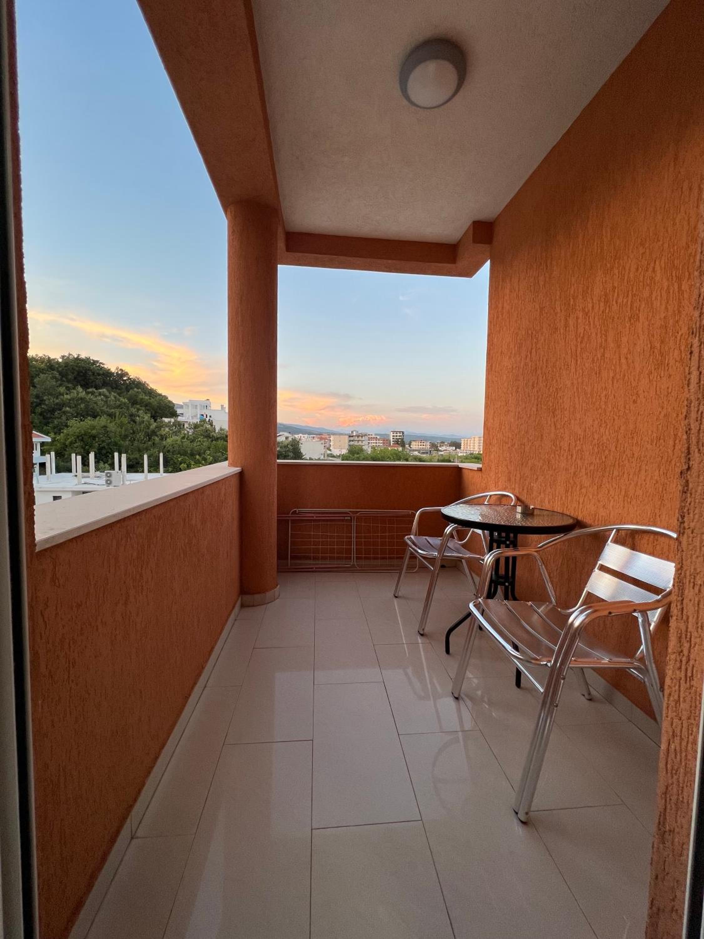 Apartments Zalli