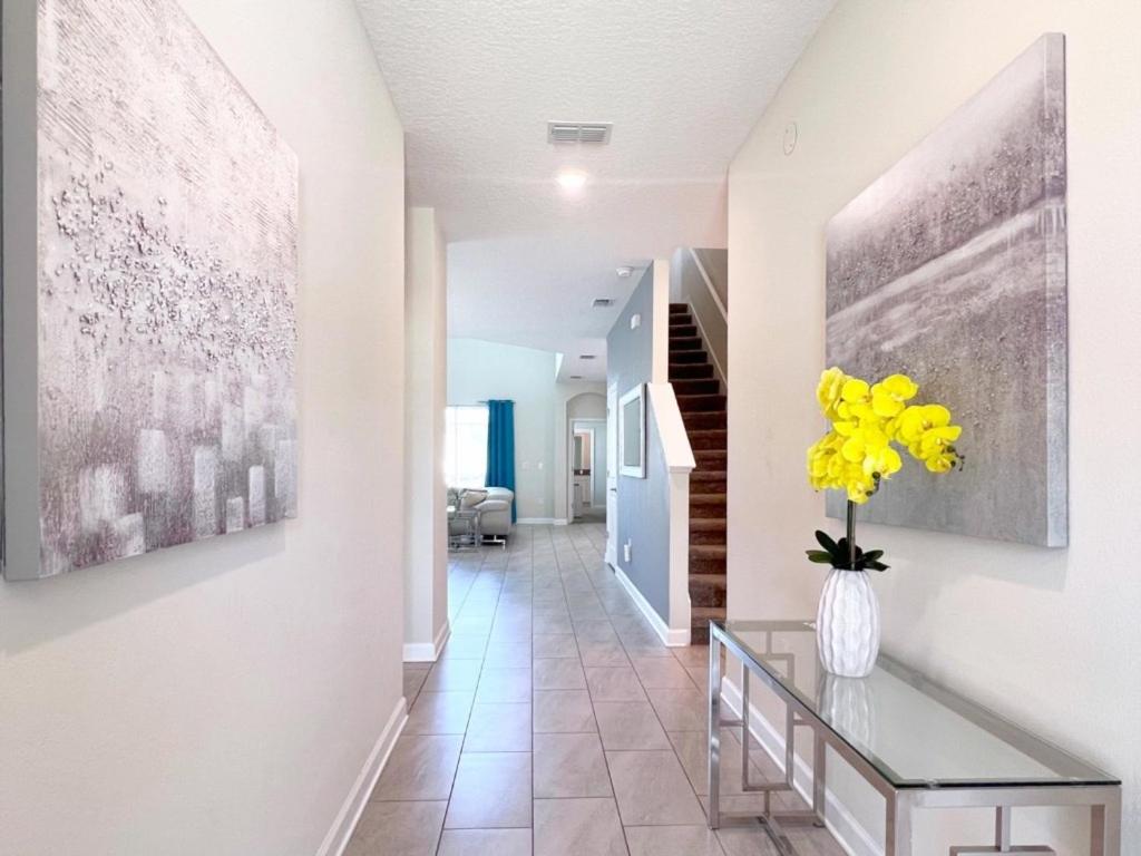 Beautiful Pool Villa with Spa and Game Room-2730BD home view 2