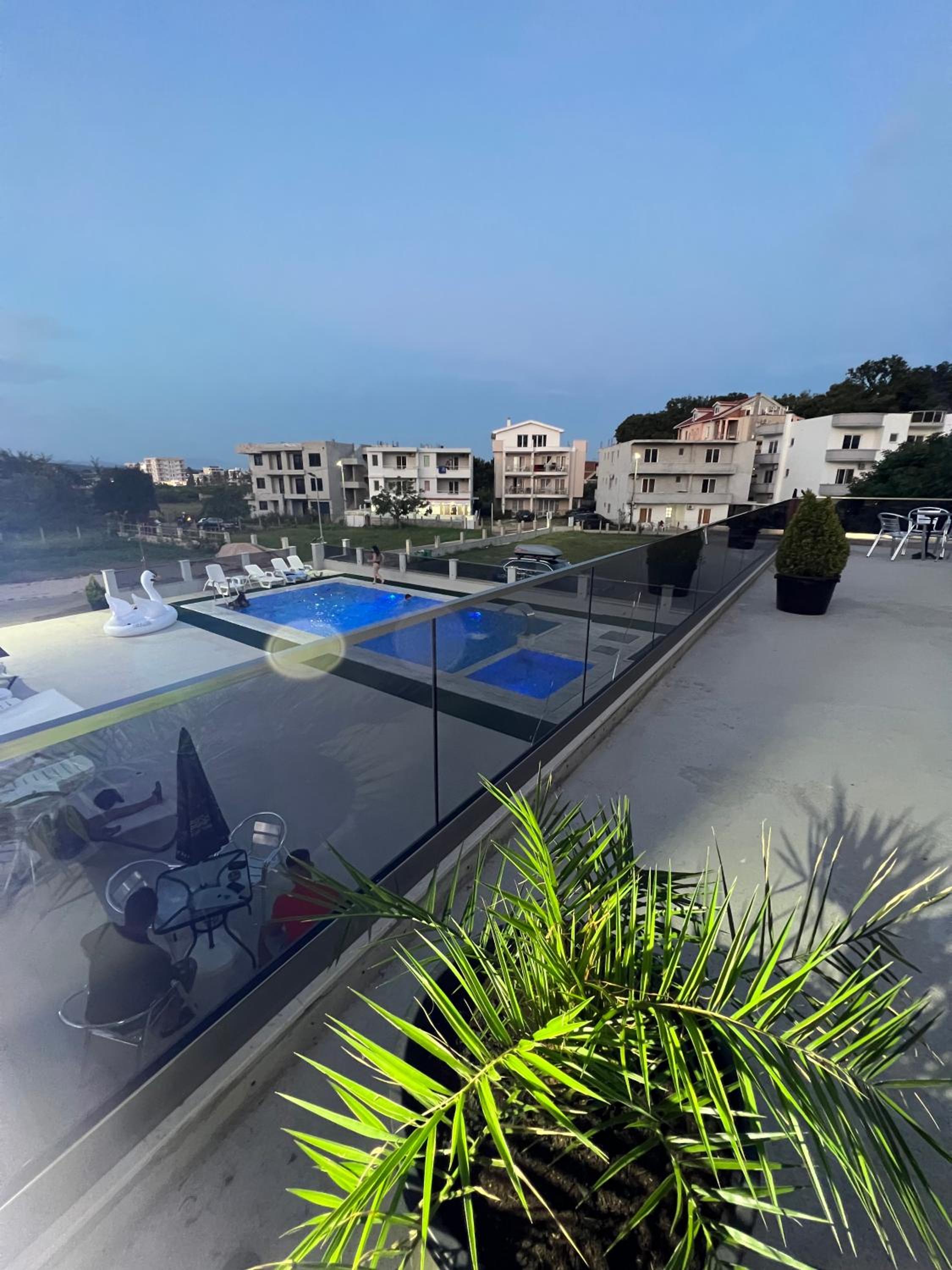 Apartments Zalli