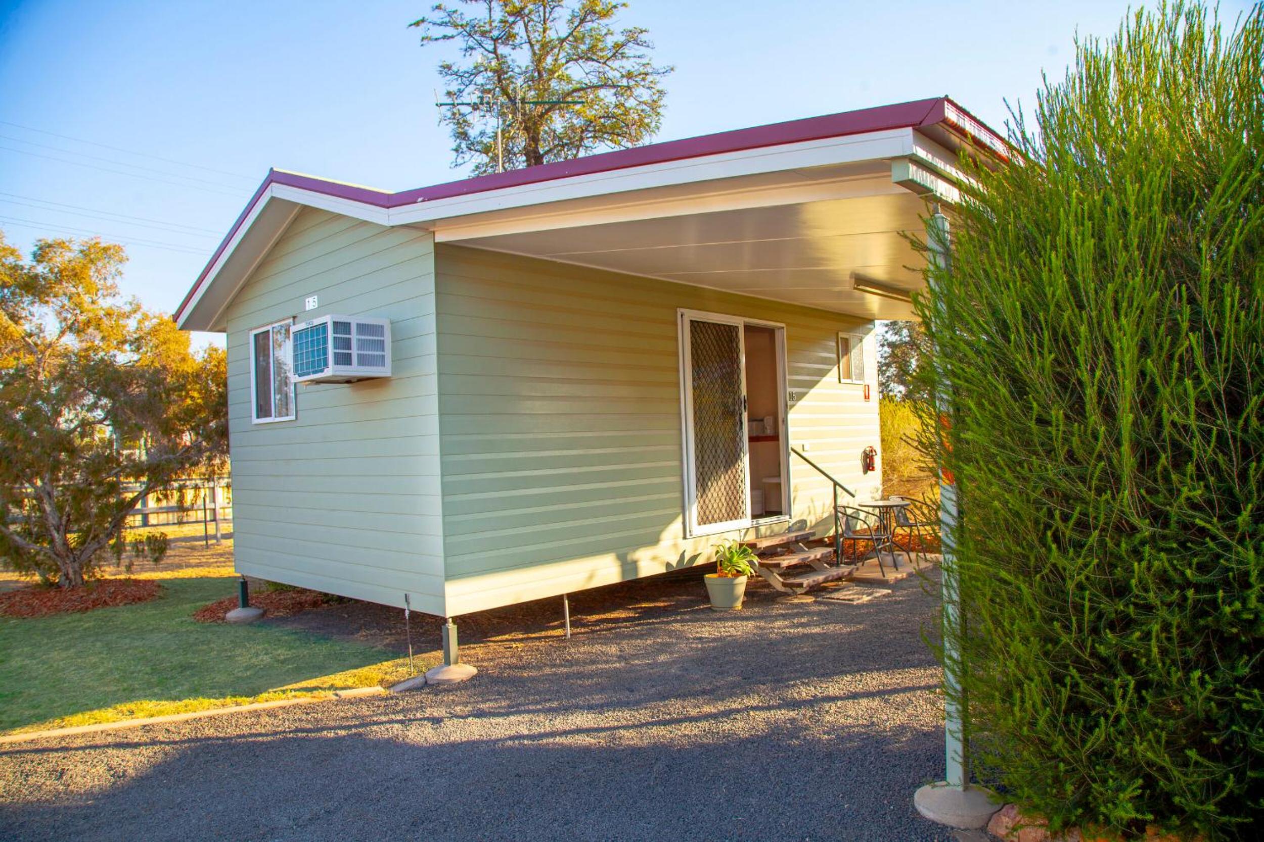 Mitchell Motel & Cabins