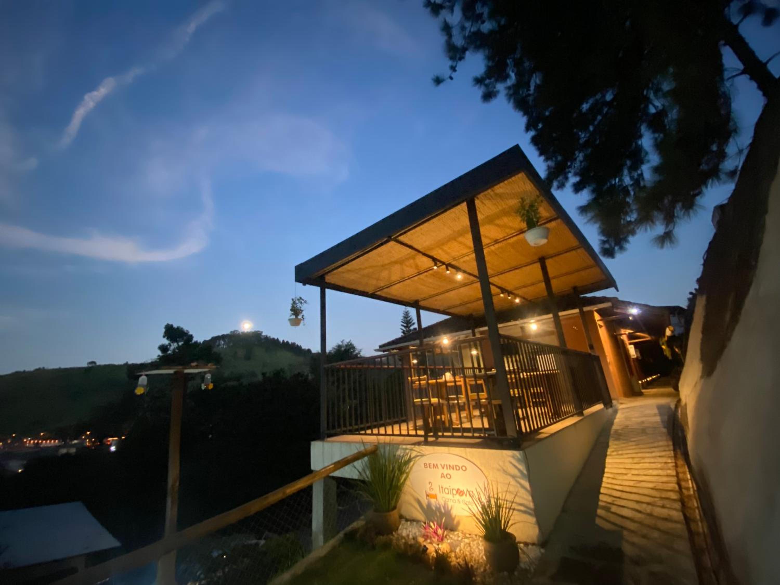 Itaipava Cama e Café