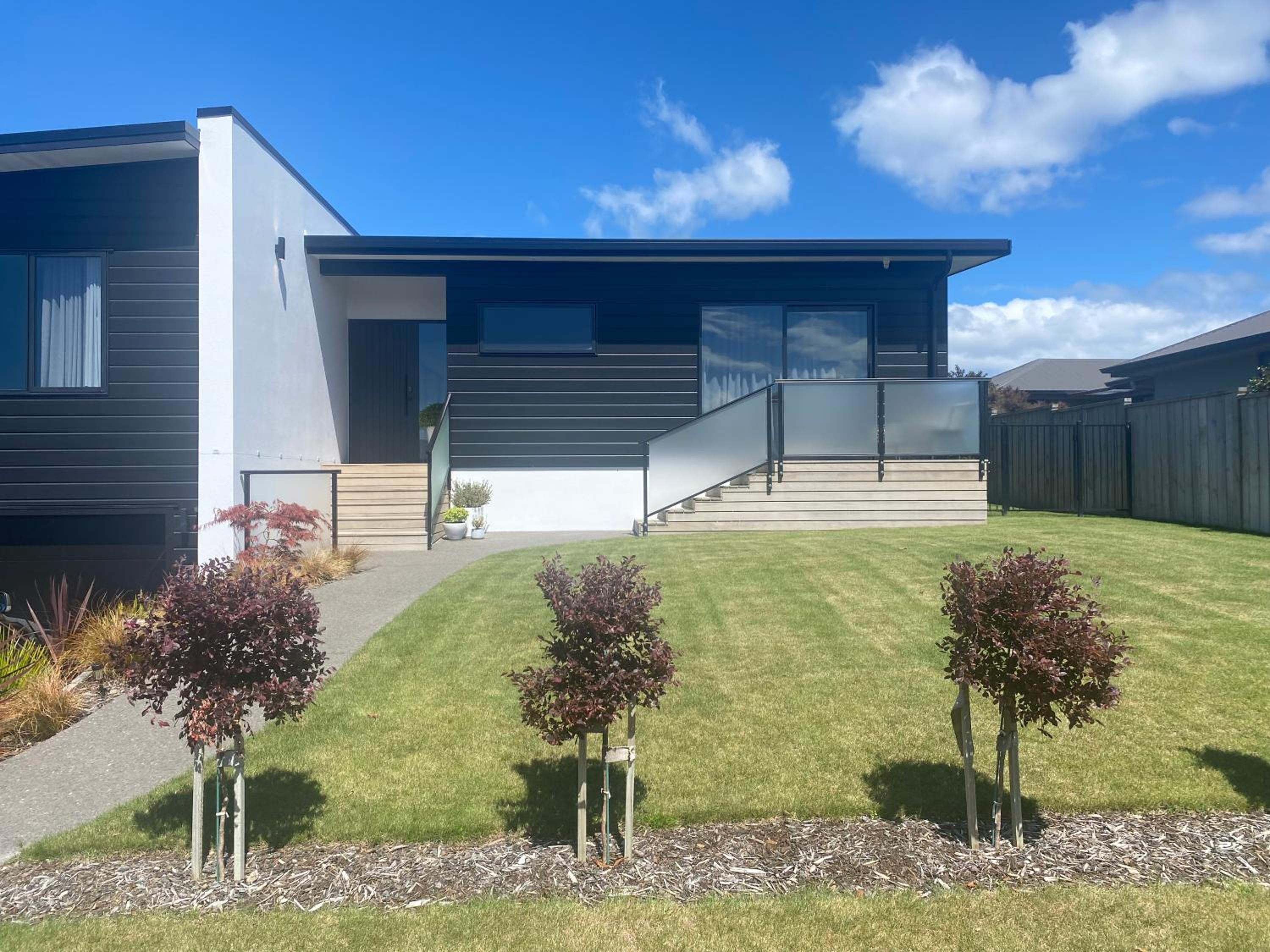 Taupo Vacations - Views on Victory - Property Image 1