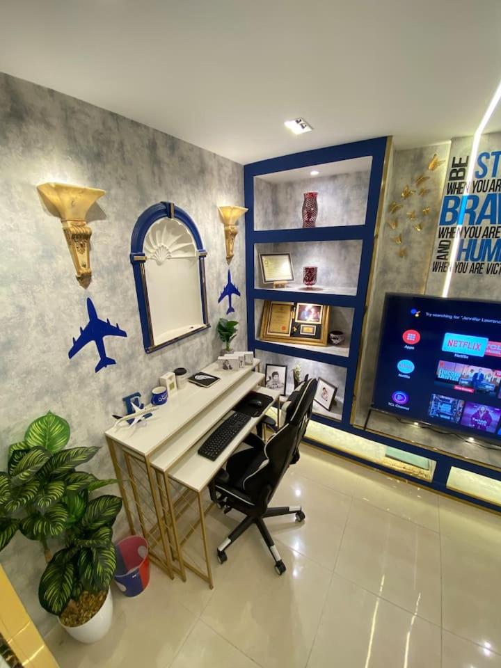 Two Bedroom in Luxury Apartment — photo 12