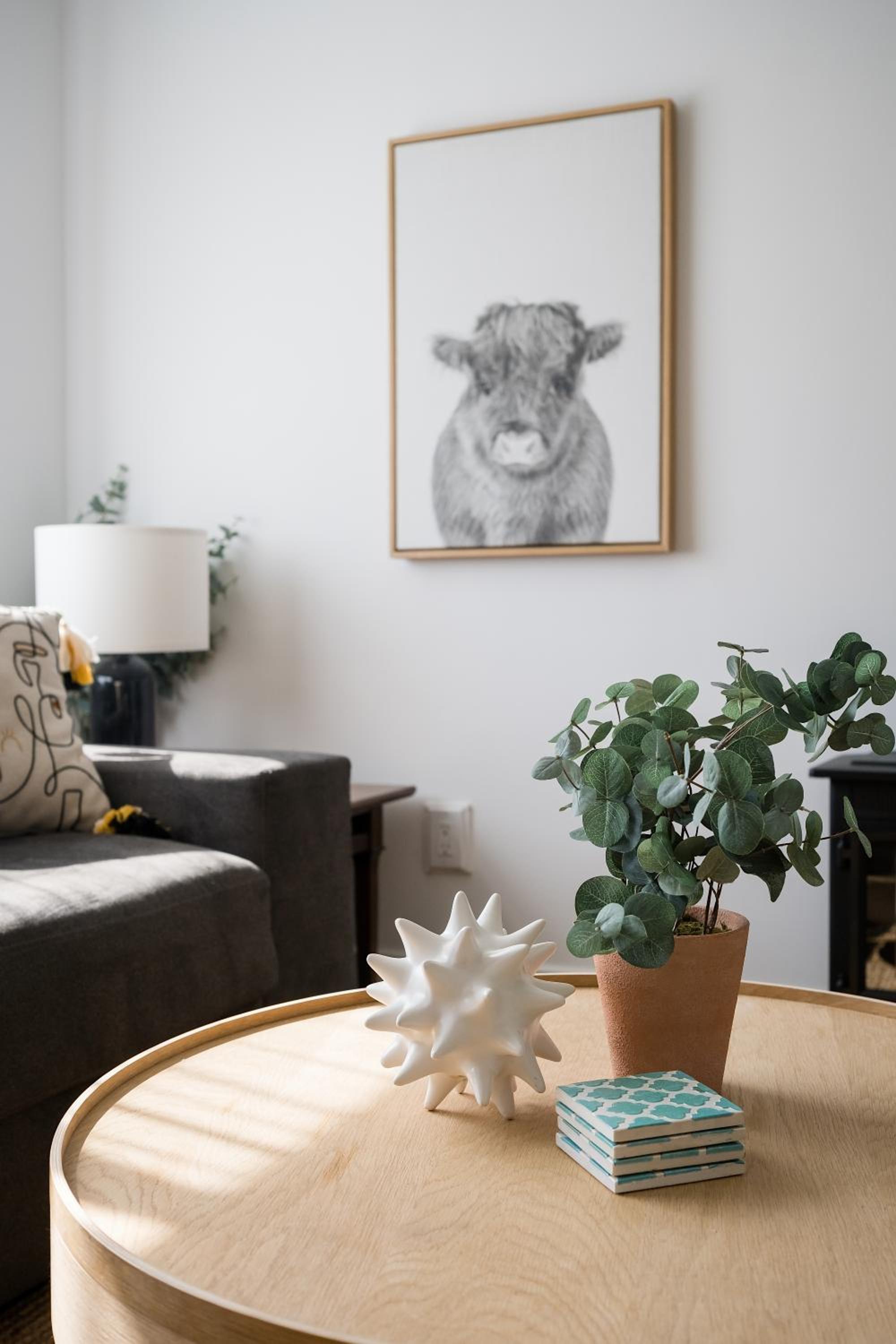 The Darcie House - cozy, pet-friendly home in PEC