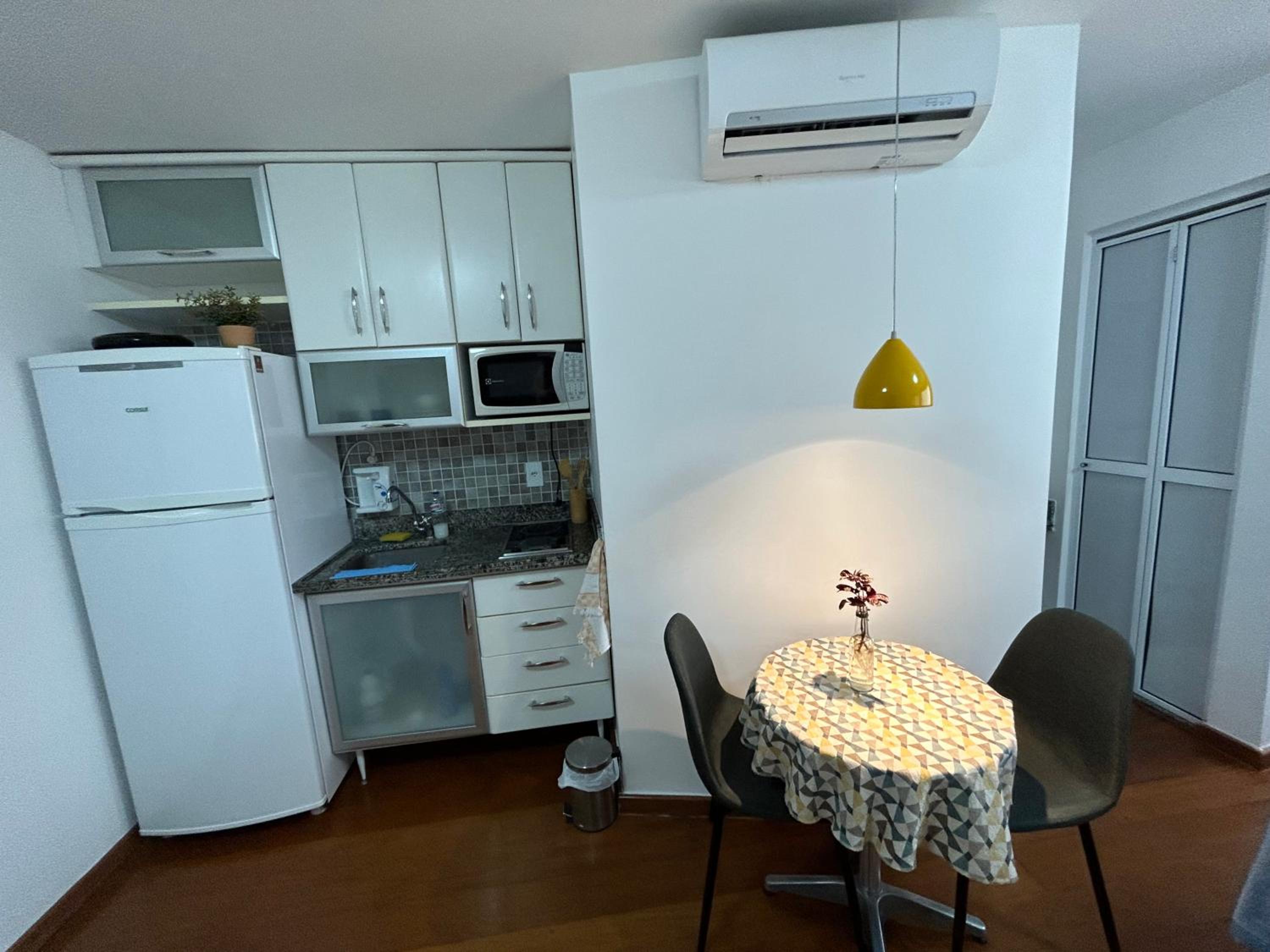 SH59 Estilo Conforto Simplicidade na Bela Cintra