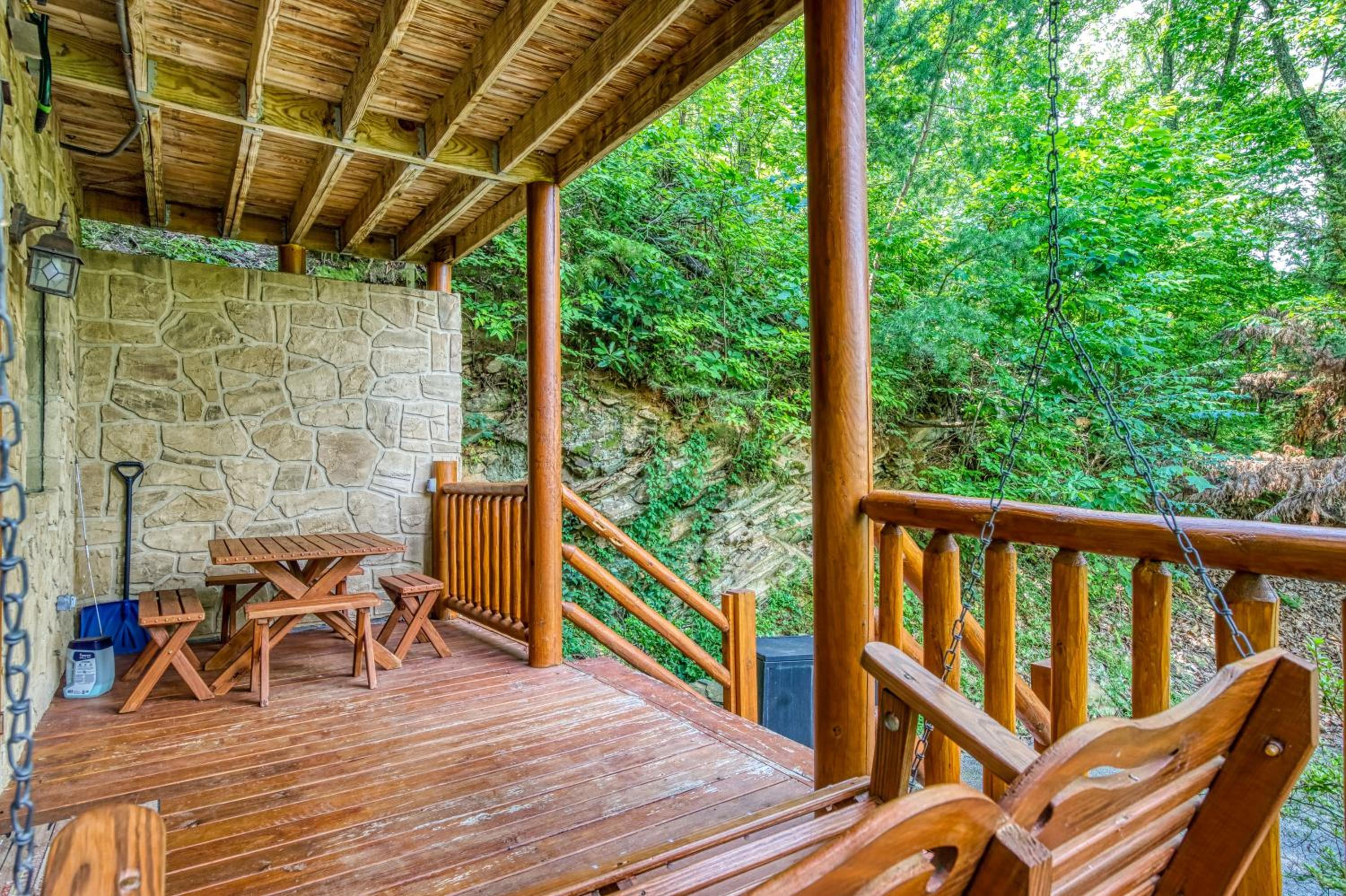 Star Gazer, Hot Tub, Pool Table, 560 FREE tickets each paid day