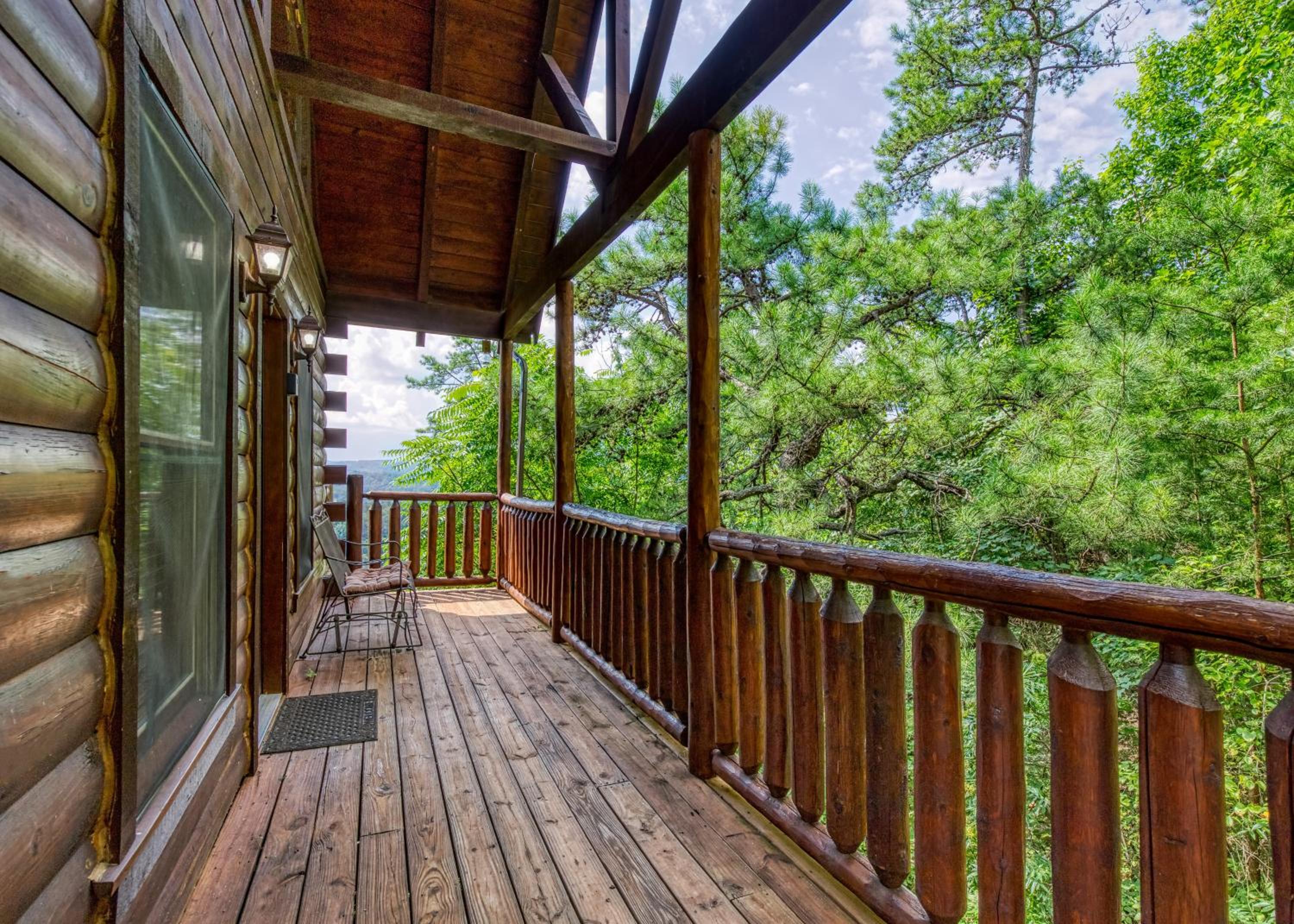 Enchanted View, Amazing Mountain Views, FREE Attraction tickets, Theater Room, Game Room, WIFI!!! view 3