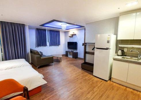 hotel room