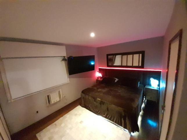 Linda cobertura ipanema quadra da praia c sauna e 2 suites