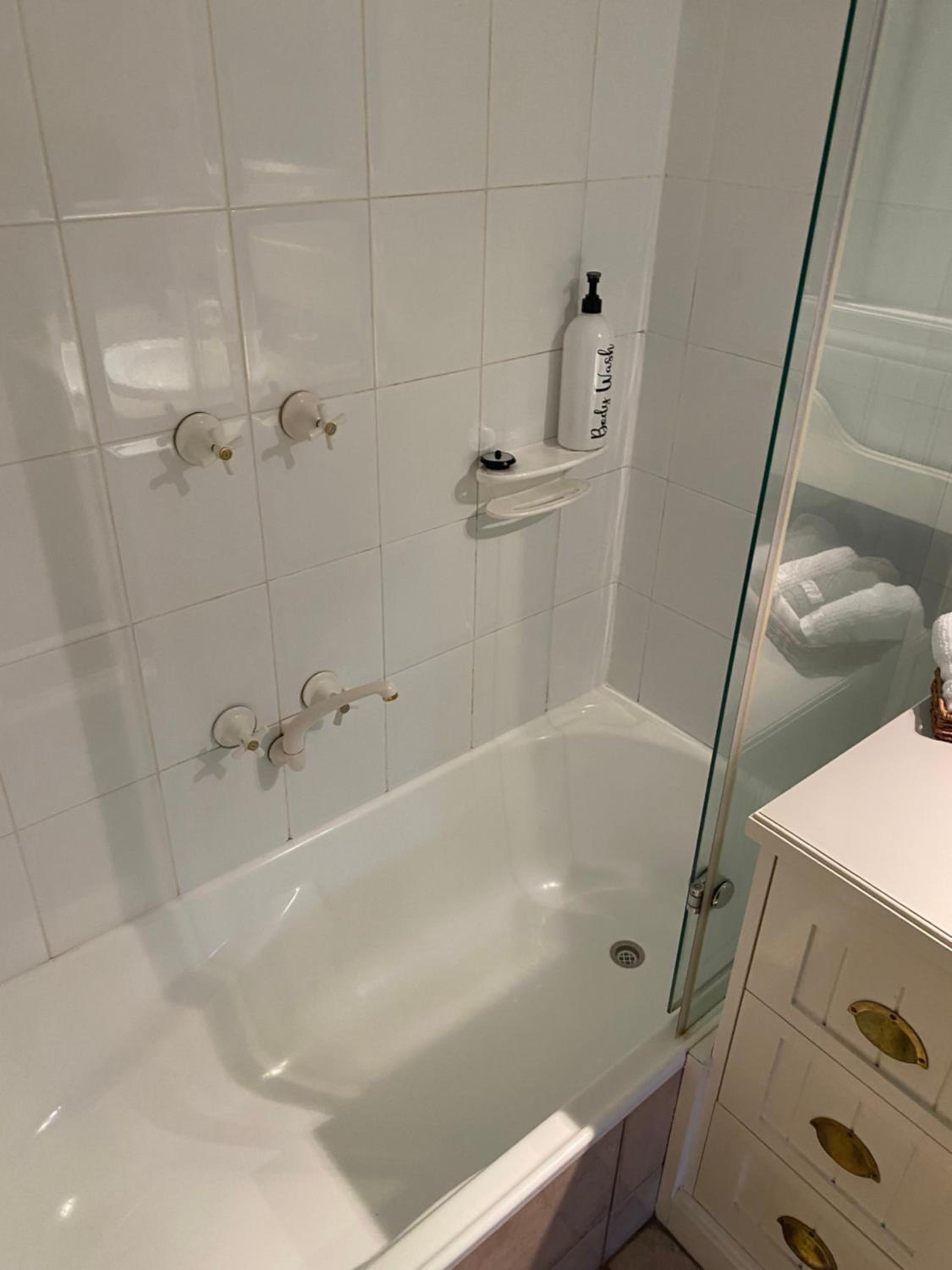 Creek Cottage Bed and Breakfast Traralgon