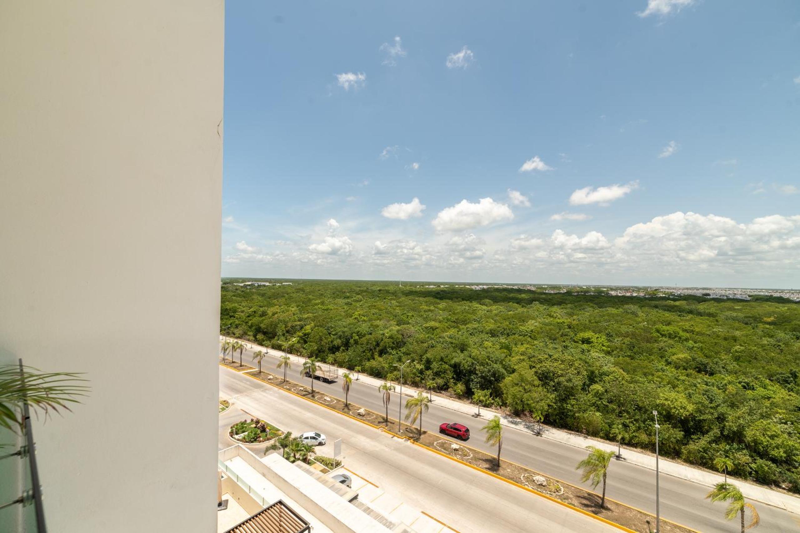Luxury Condo, 2BR, Fast Internet, Condo Akul