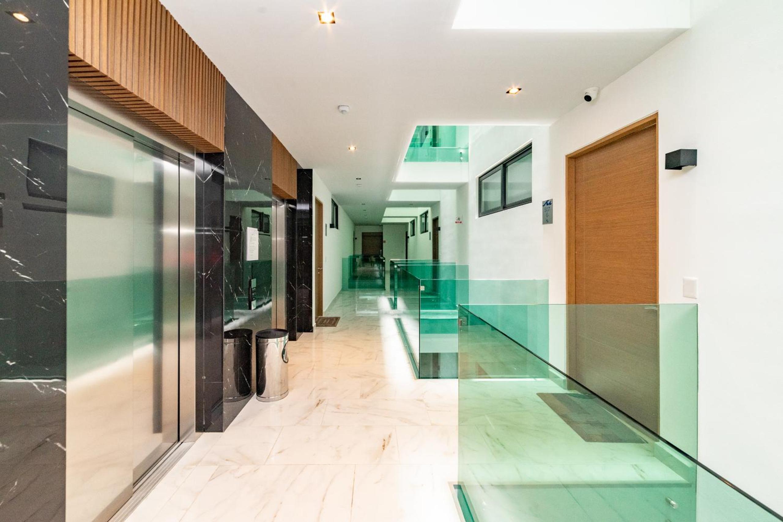 Luxury Condo, 2BR, Fast Internet, Condo Akul