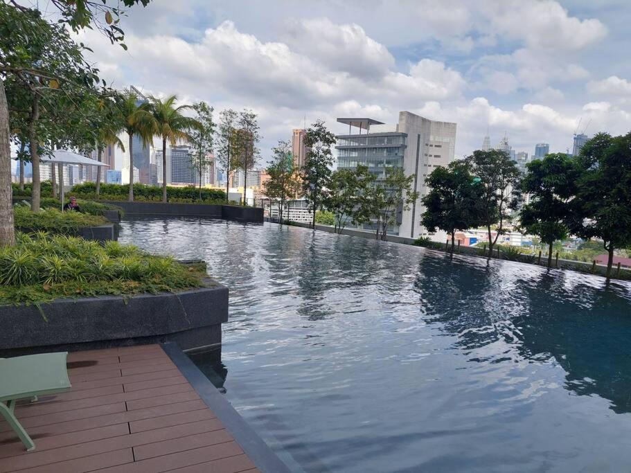 Continew Residensi 5 Min Walking to IKEA Cheras, My Town Mall, MRT Cochrane.