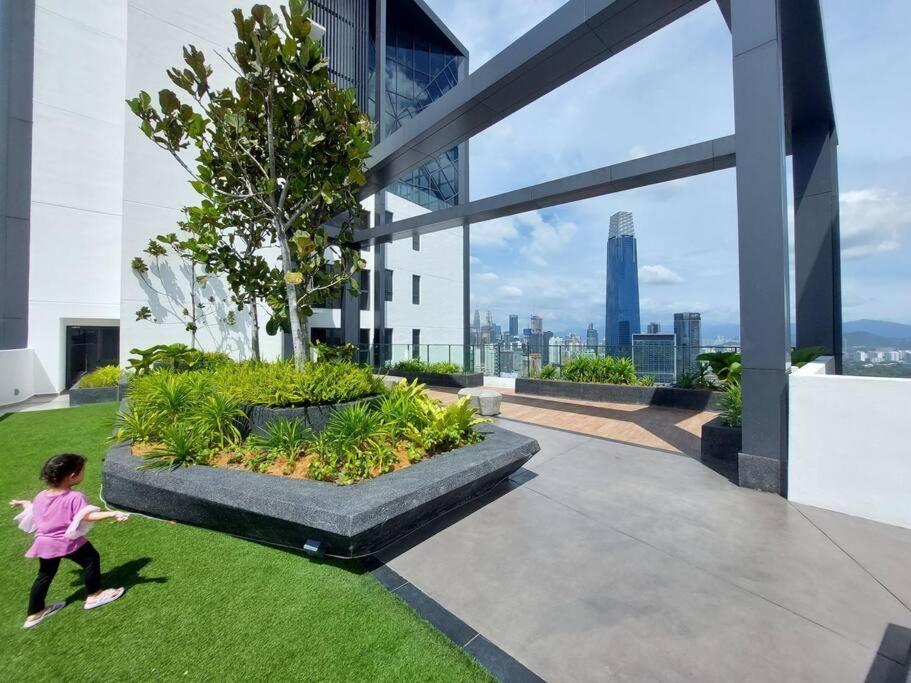Continew Residensi 5 Min Walking to IKEA Cheras, My Town Mall, MRT Cochrane.