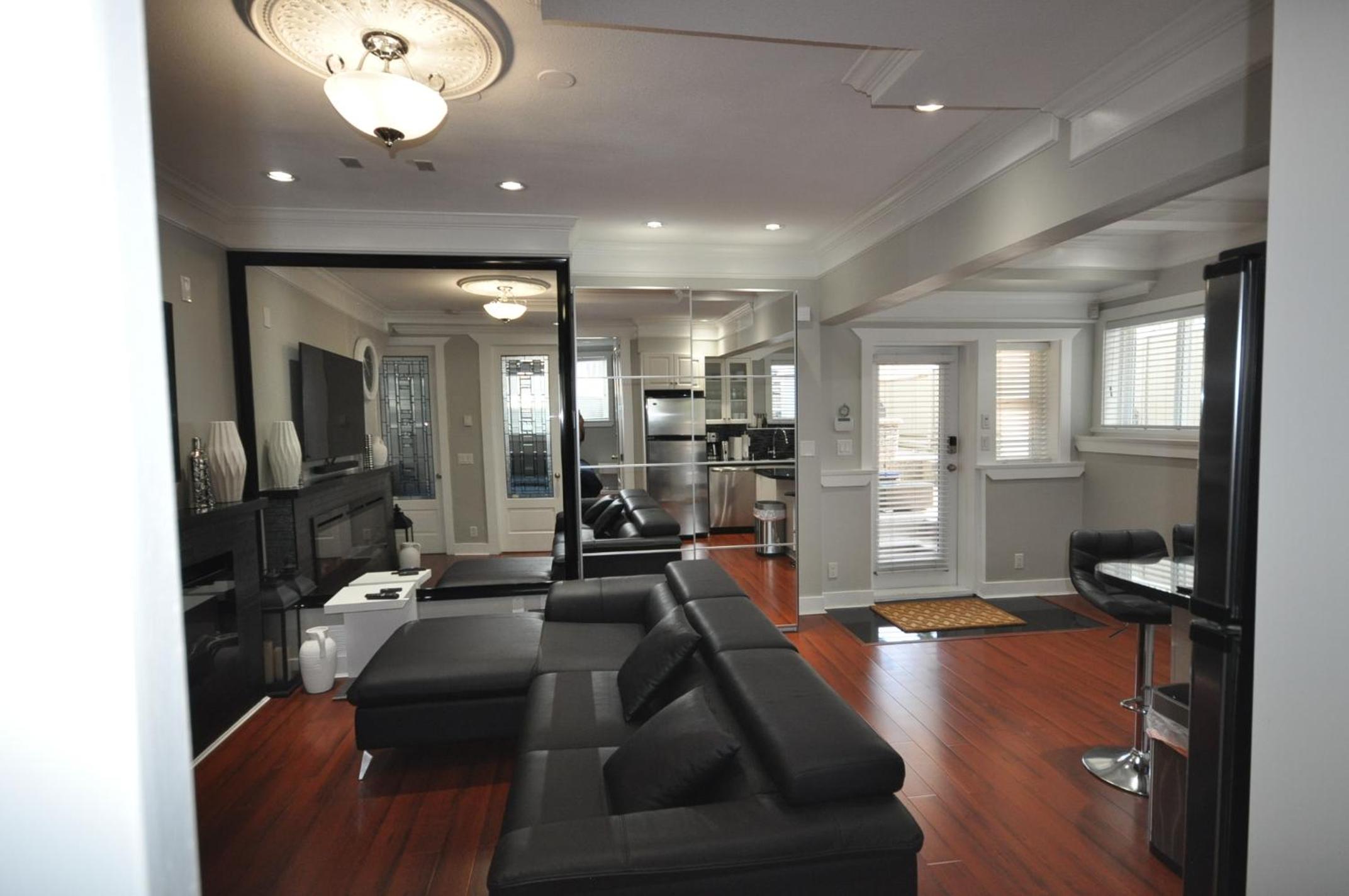 New Luxurious 3 Bedroom Kingsway Castle Suite