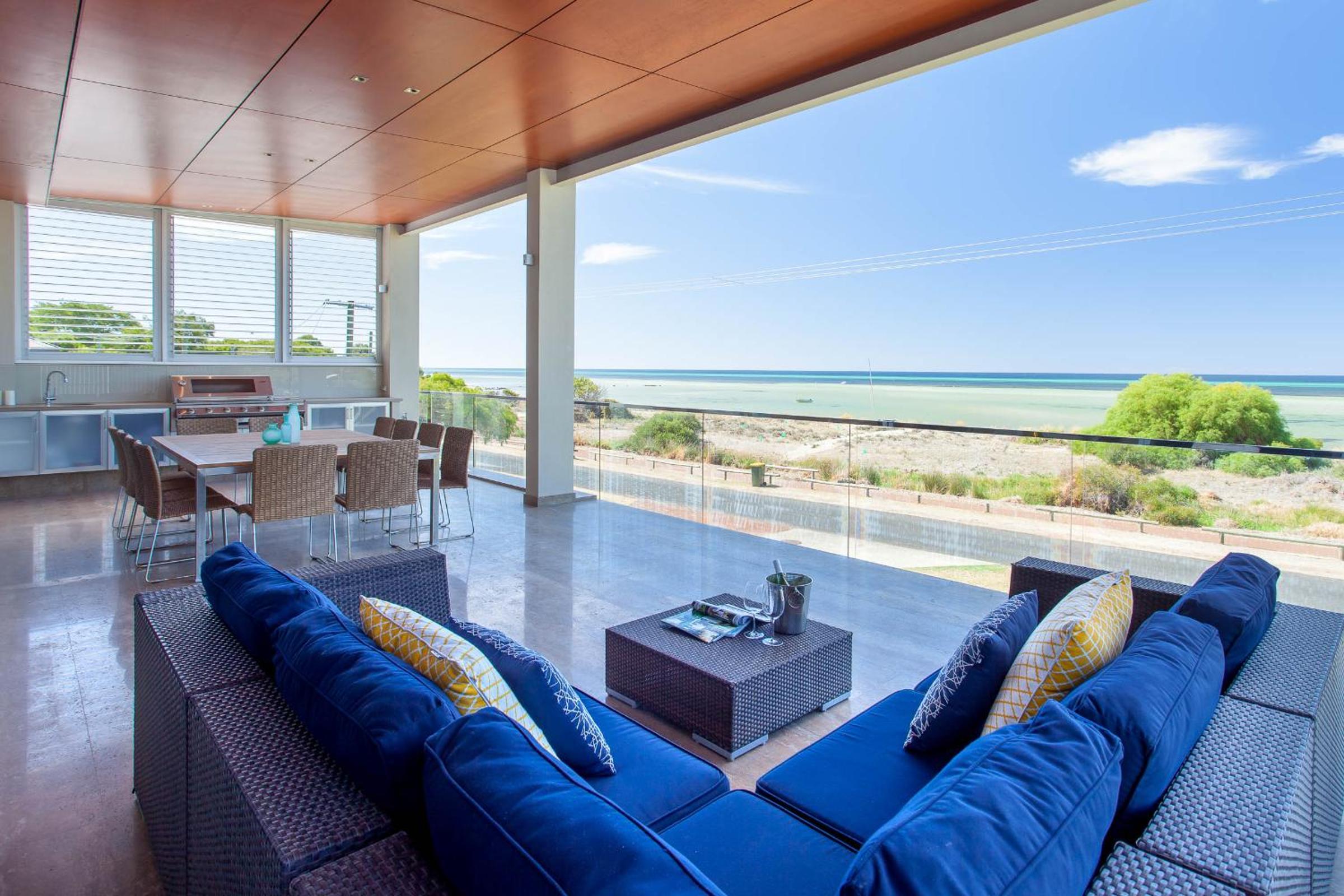 Number 10 I Private Properties