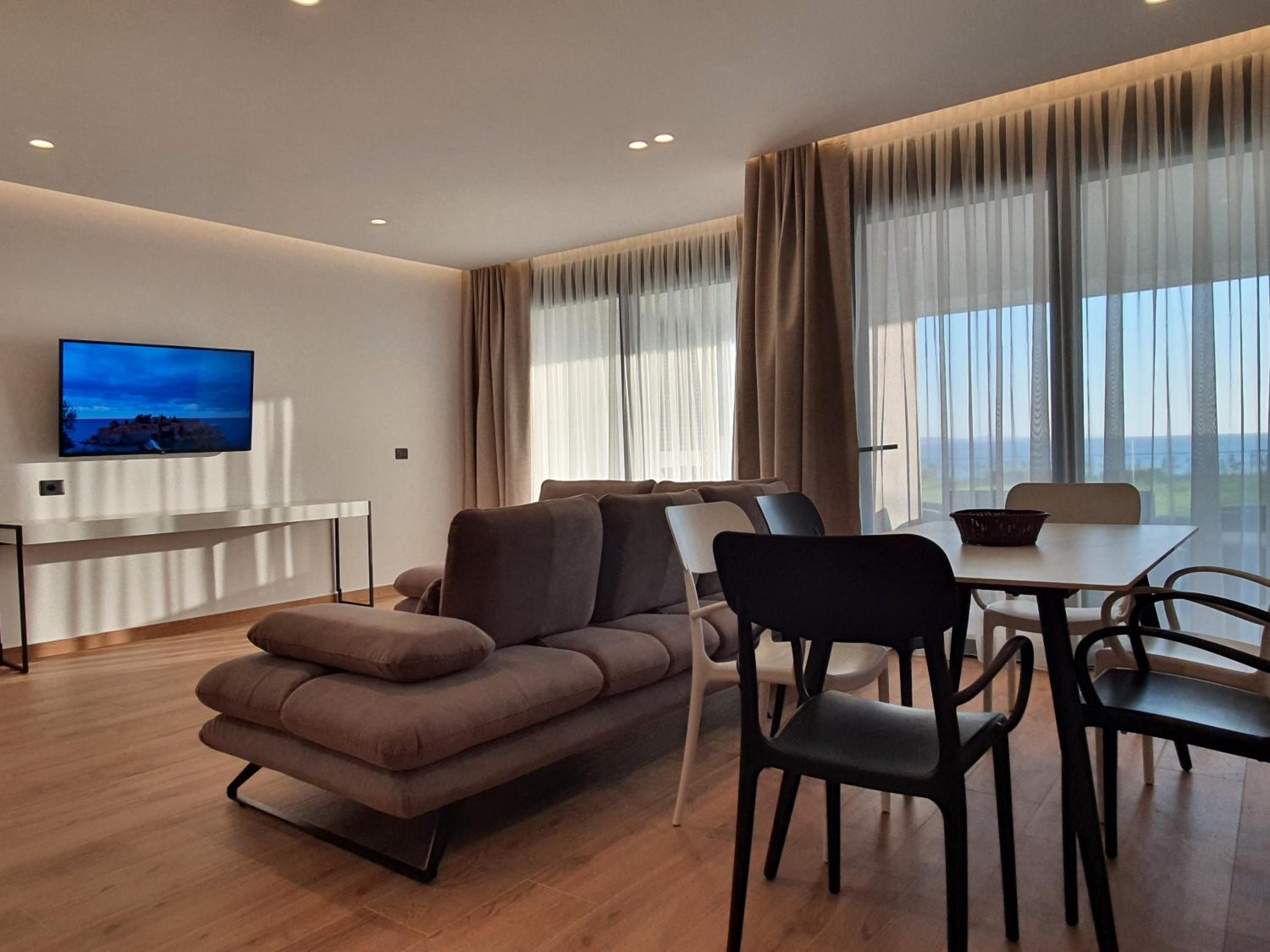 LOOKOUT Apartments 2