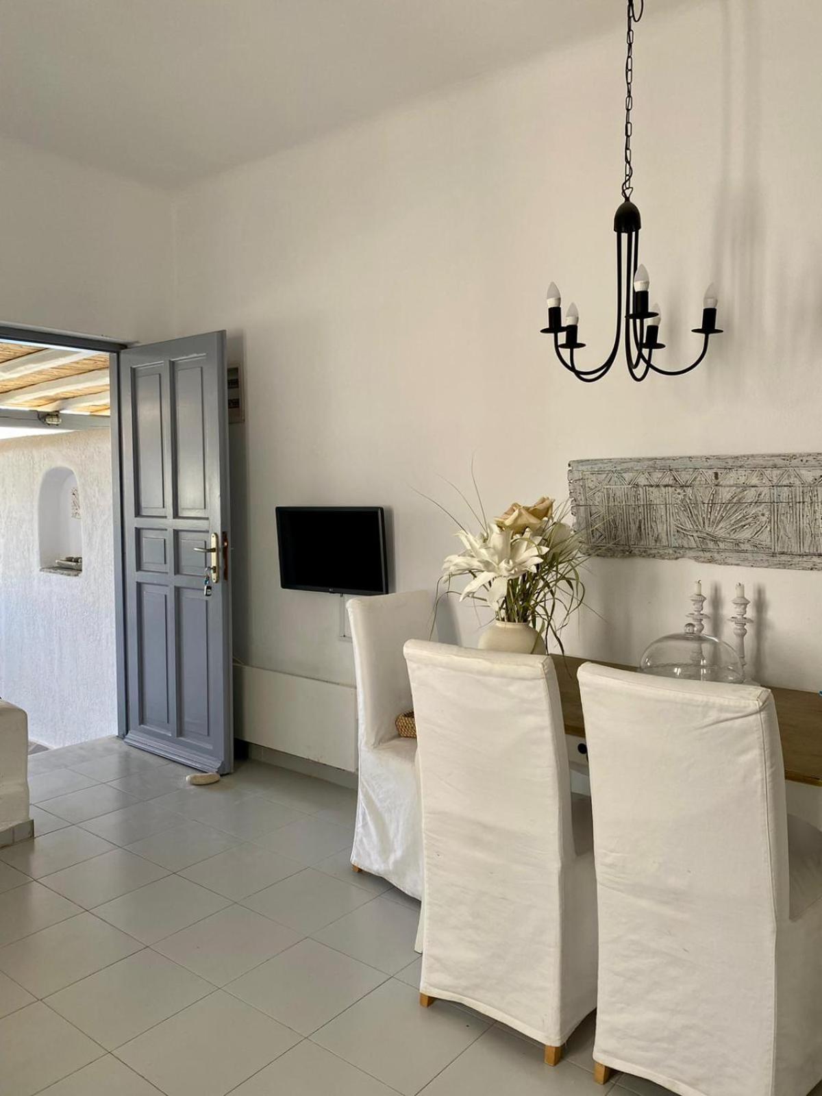Beautiful house with stunning views in Costa Ilios view 5