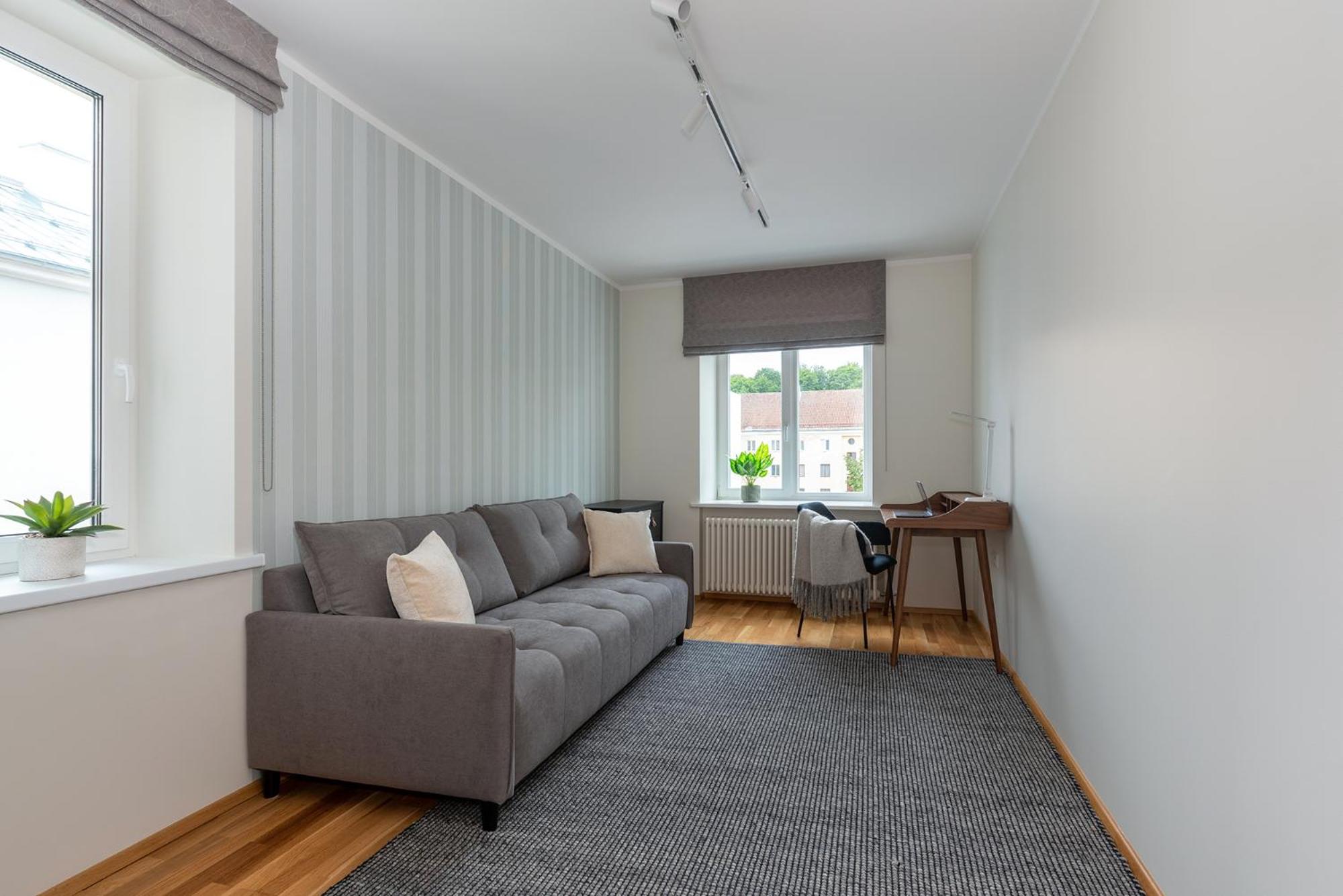 Old town luxury penthouse apartment with Emajõgi view