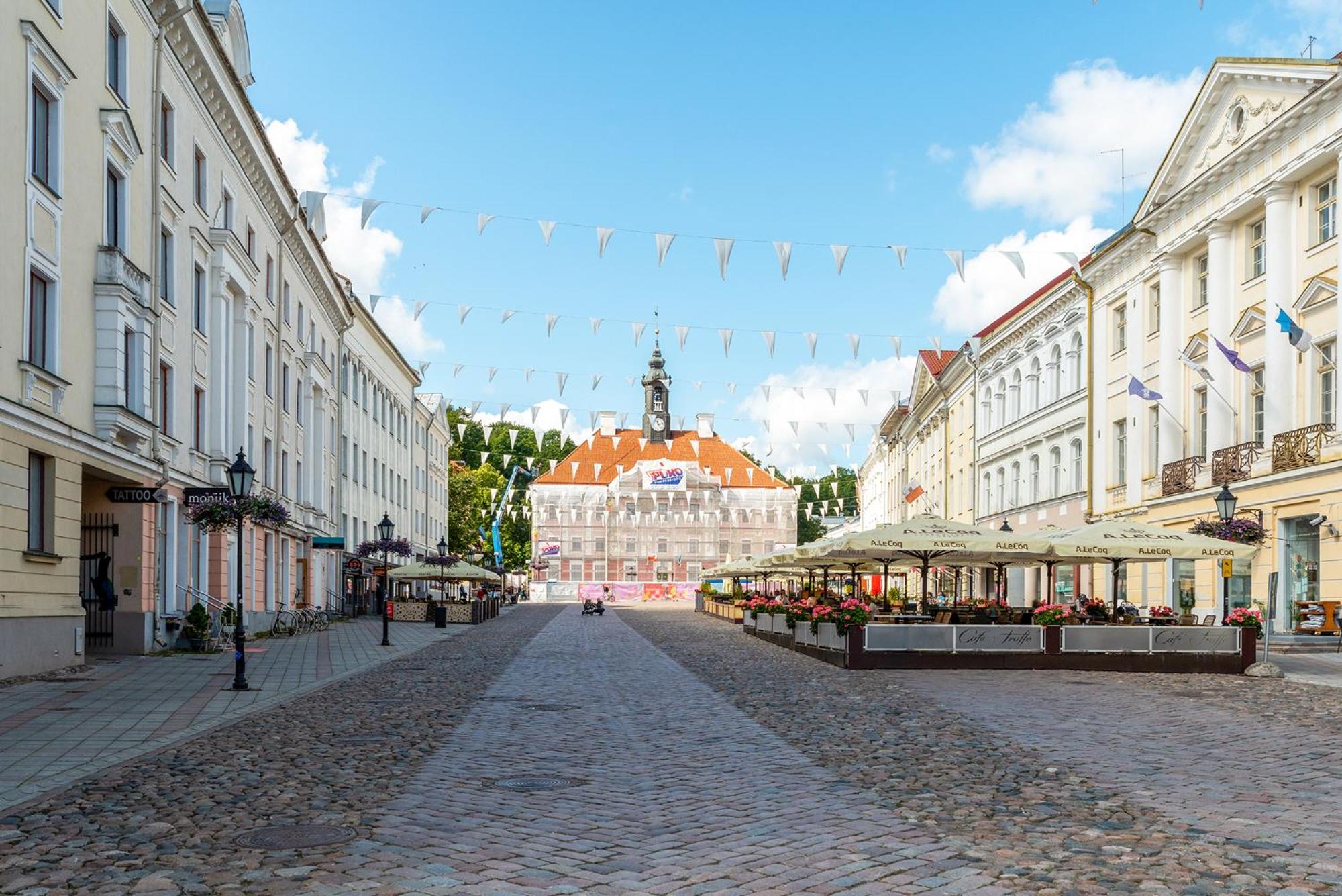 Old town luxury penthouse apartment with Emajõgi view