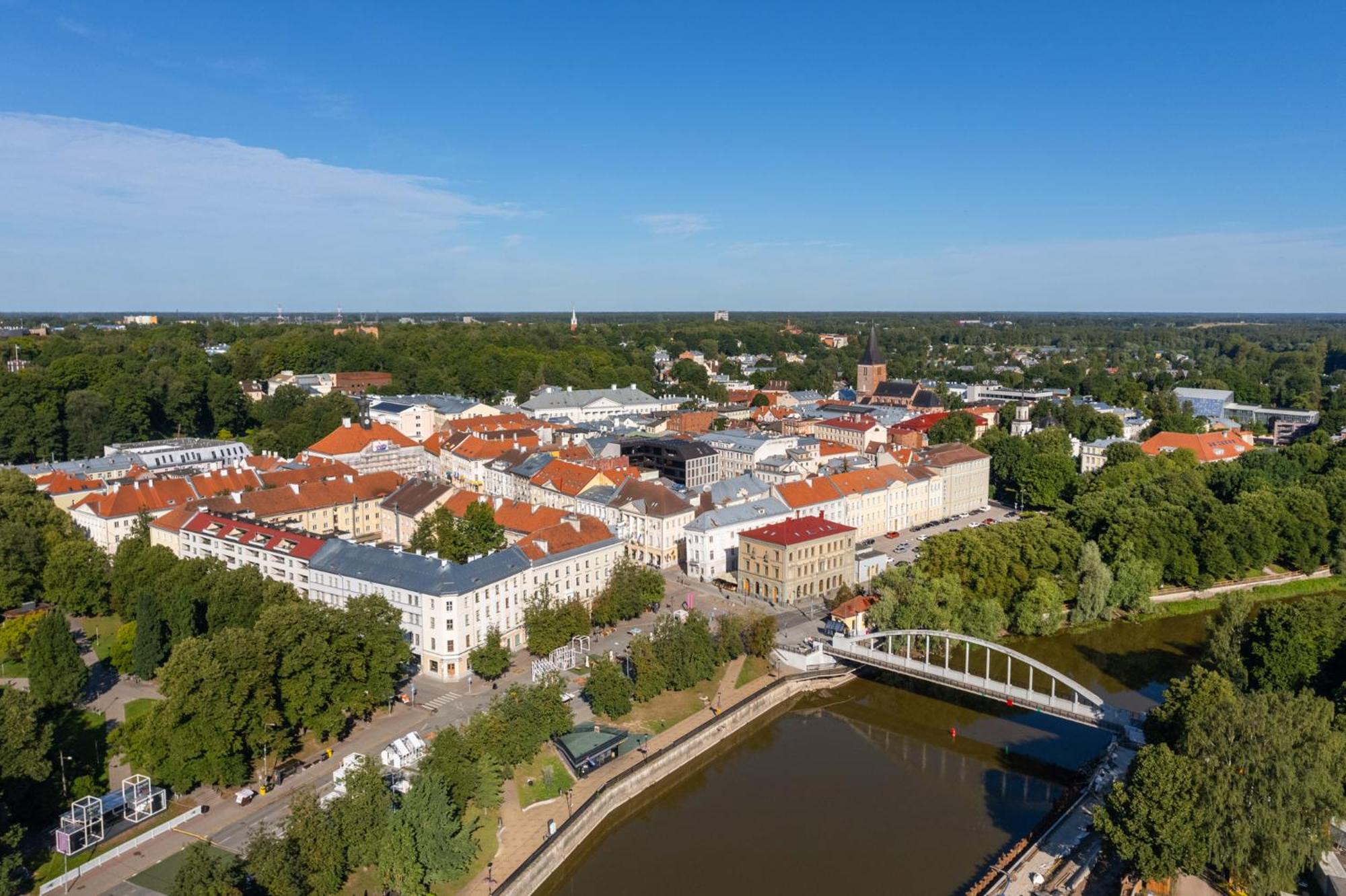 Old town luxury penthouse apartment with Emajõgi view