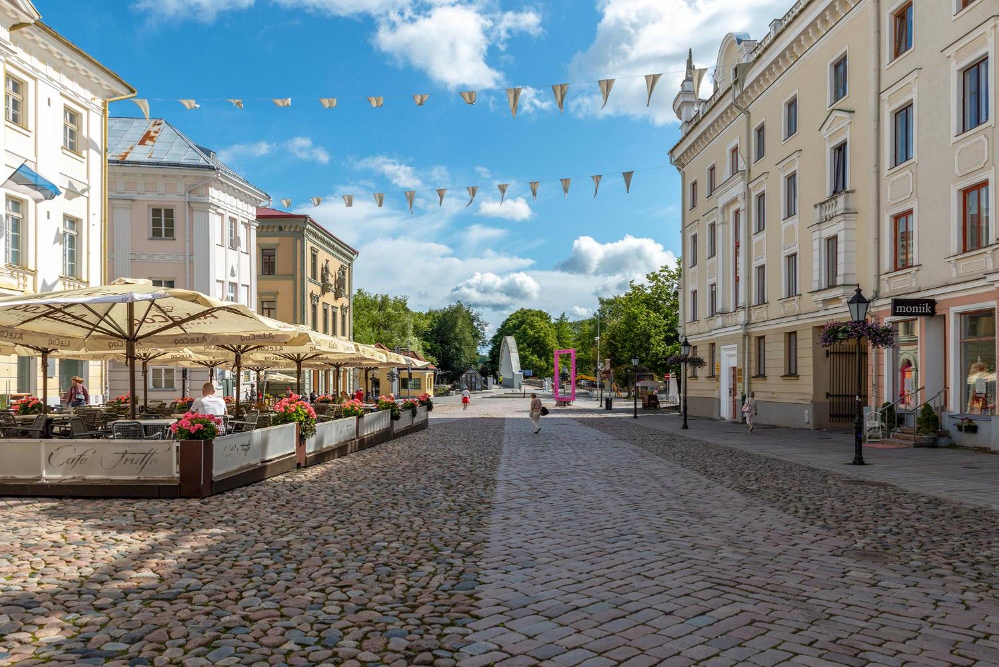 Old town luxury penthouse apartment with Emajõgi view