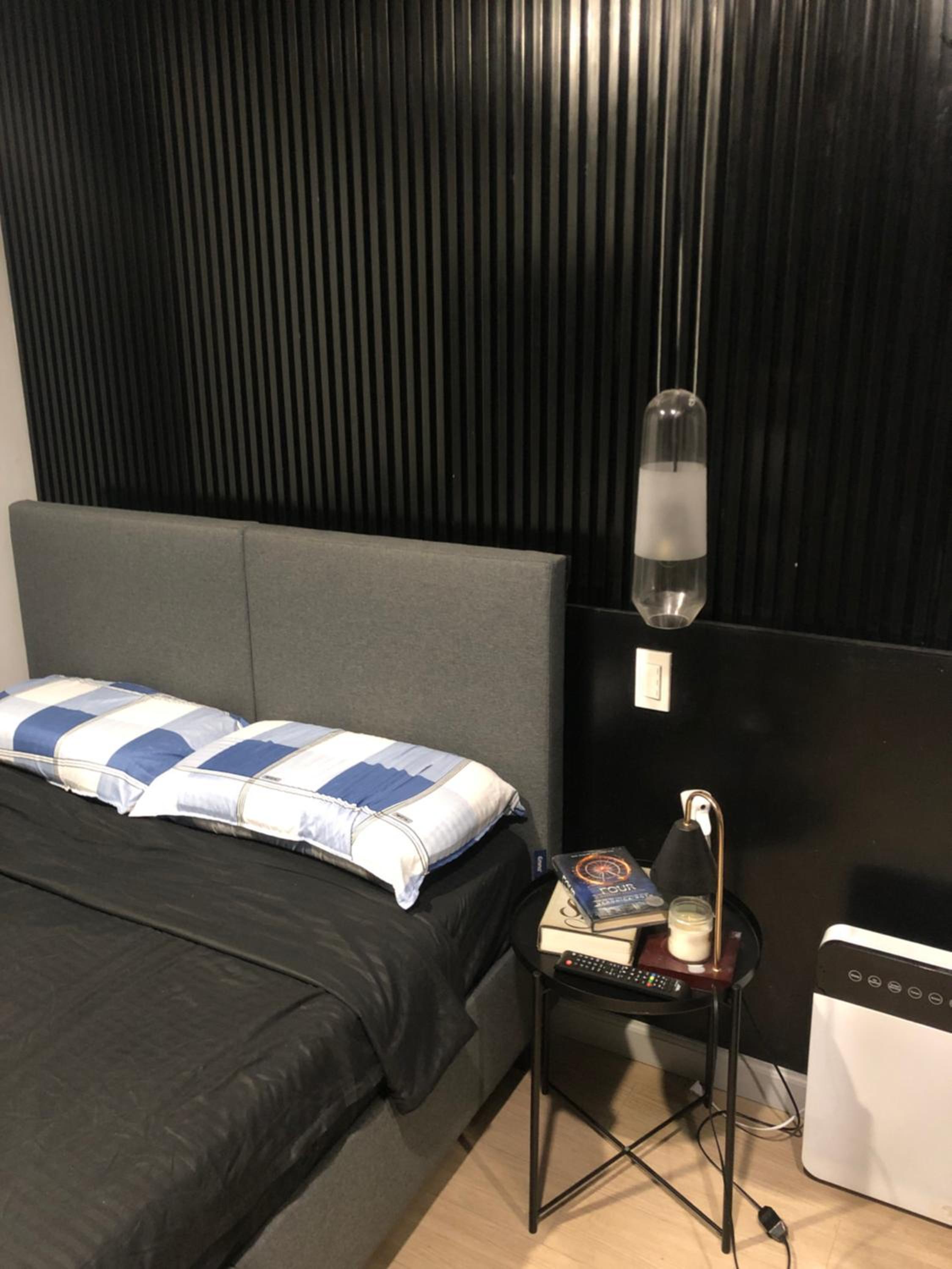 Cozy Room, Study Space & Bathtub view 4