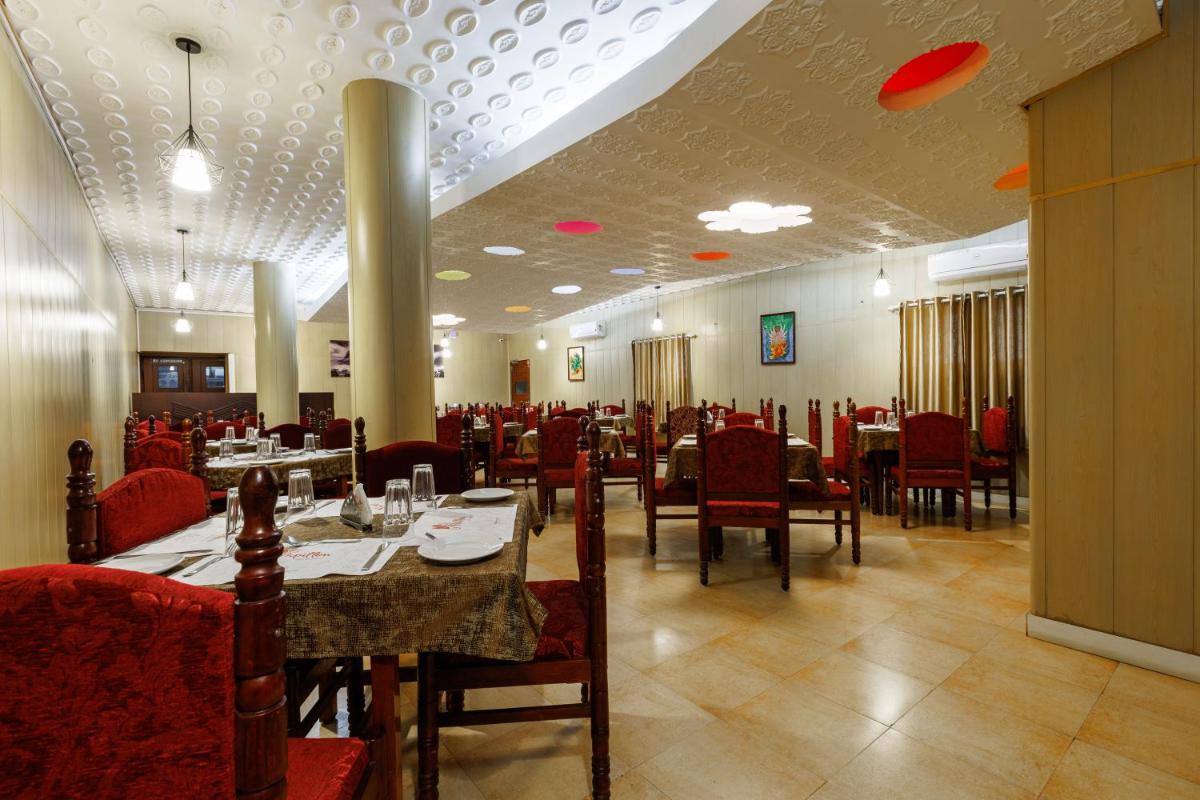 restaurant