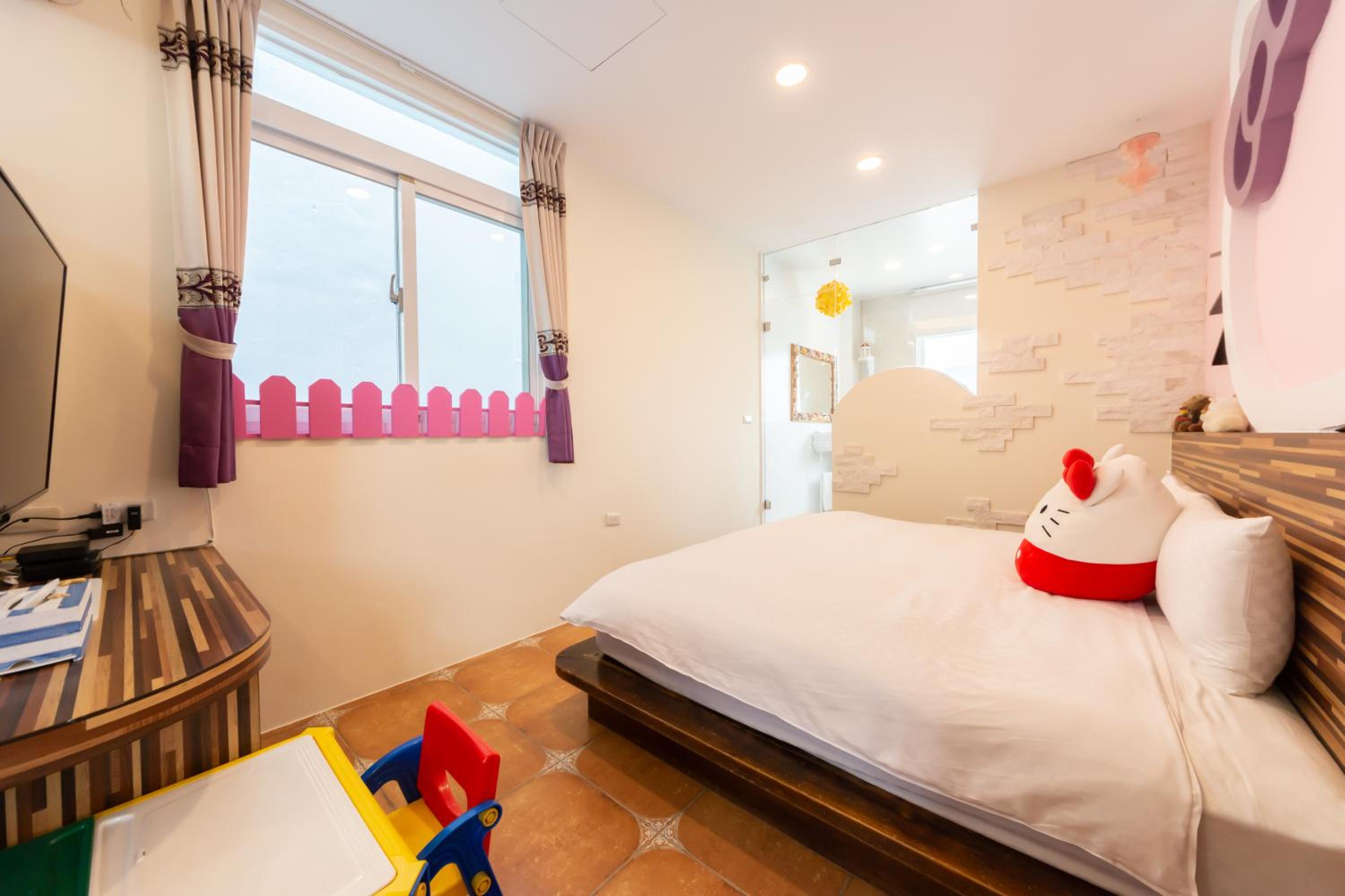 Rococo Homestay